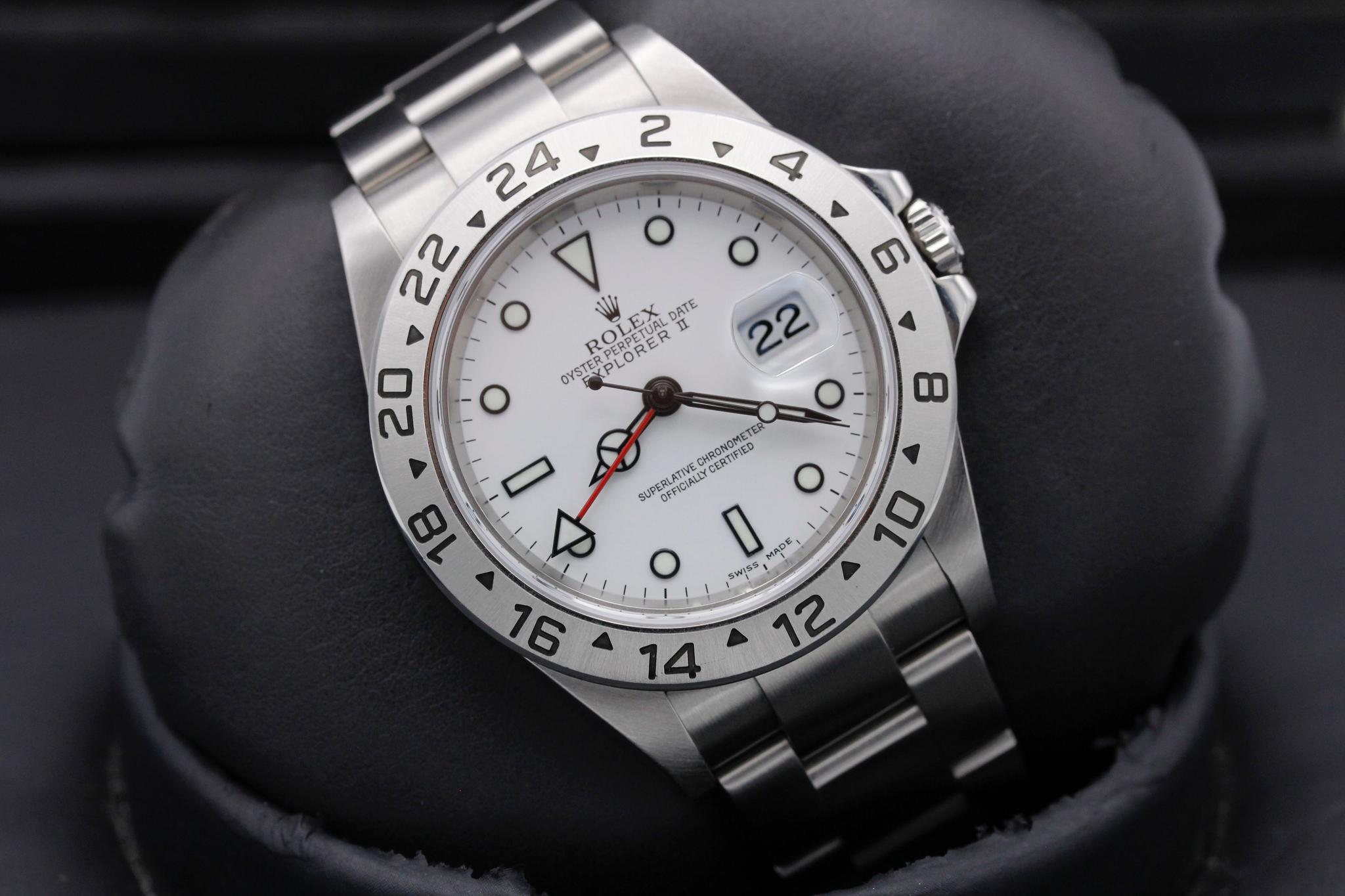 Watch Image 9