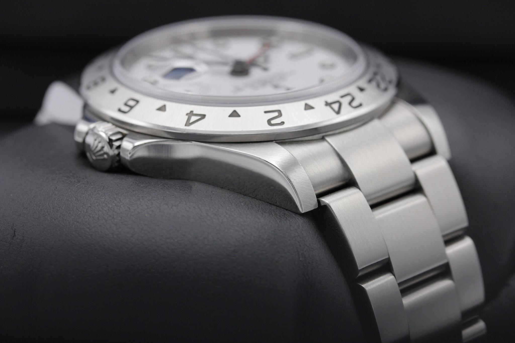 Watch Image 4