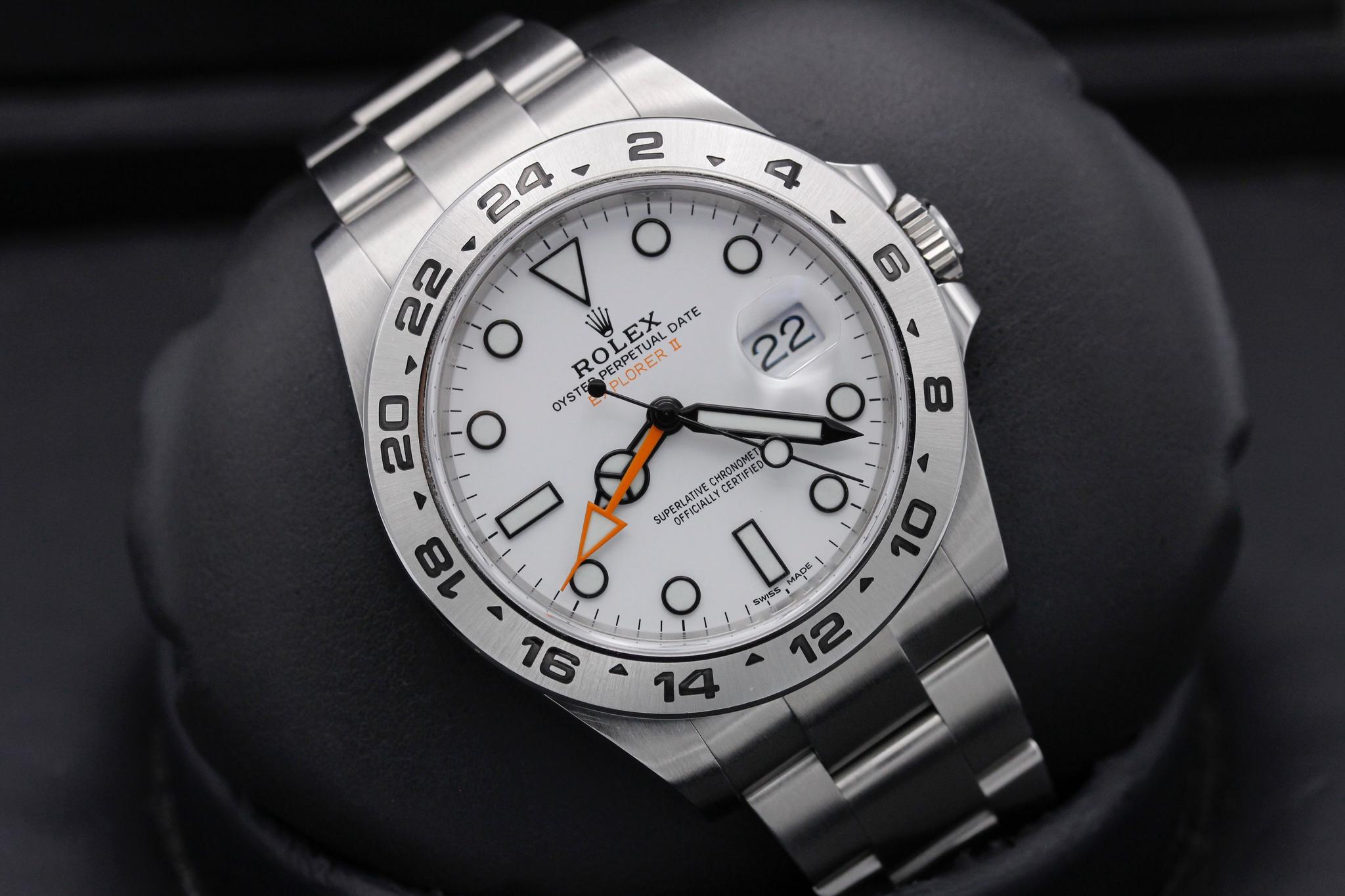 Watch Image 9