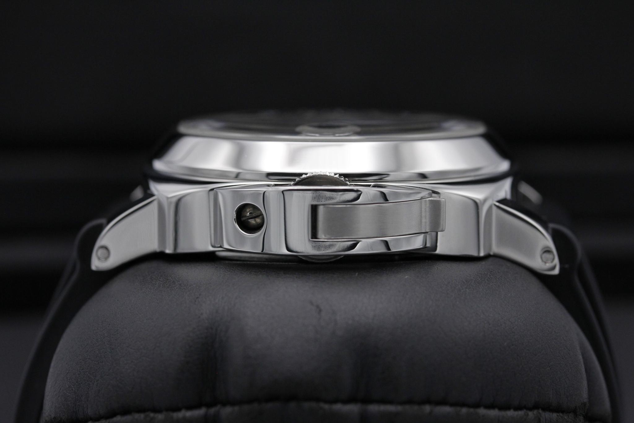 Watch Image 3