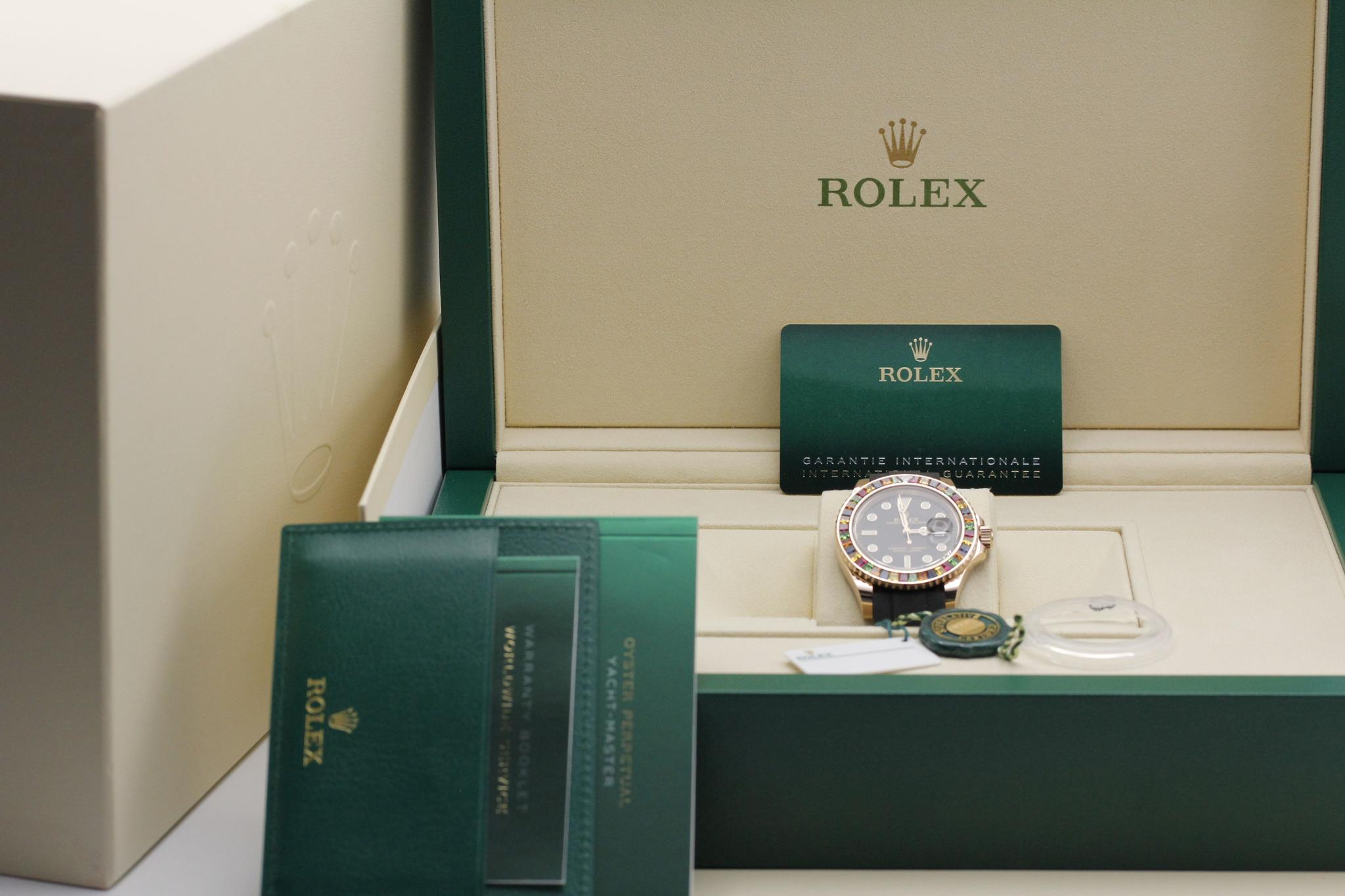 Watch Image 11