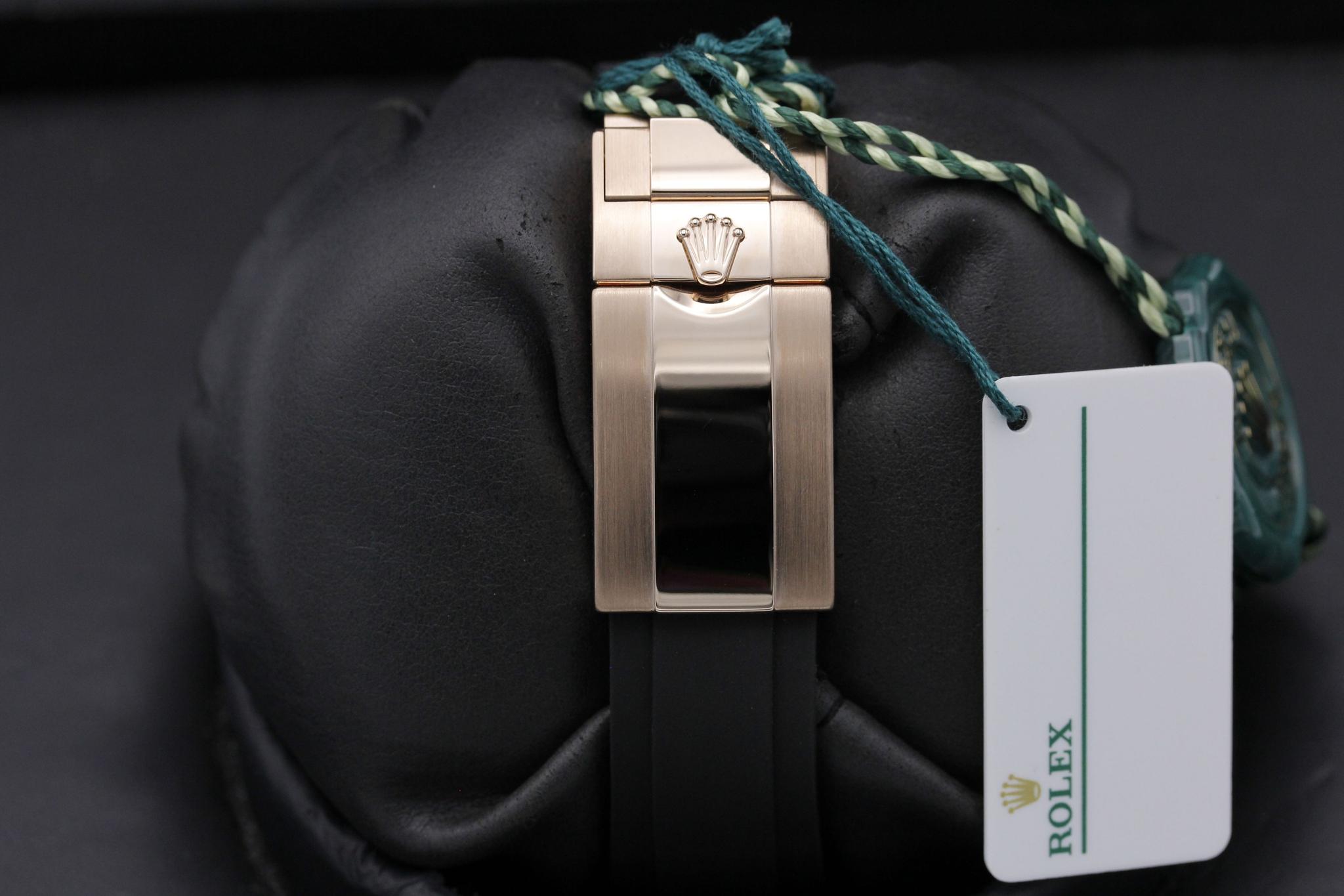 Watch Image 8