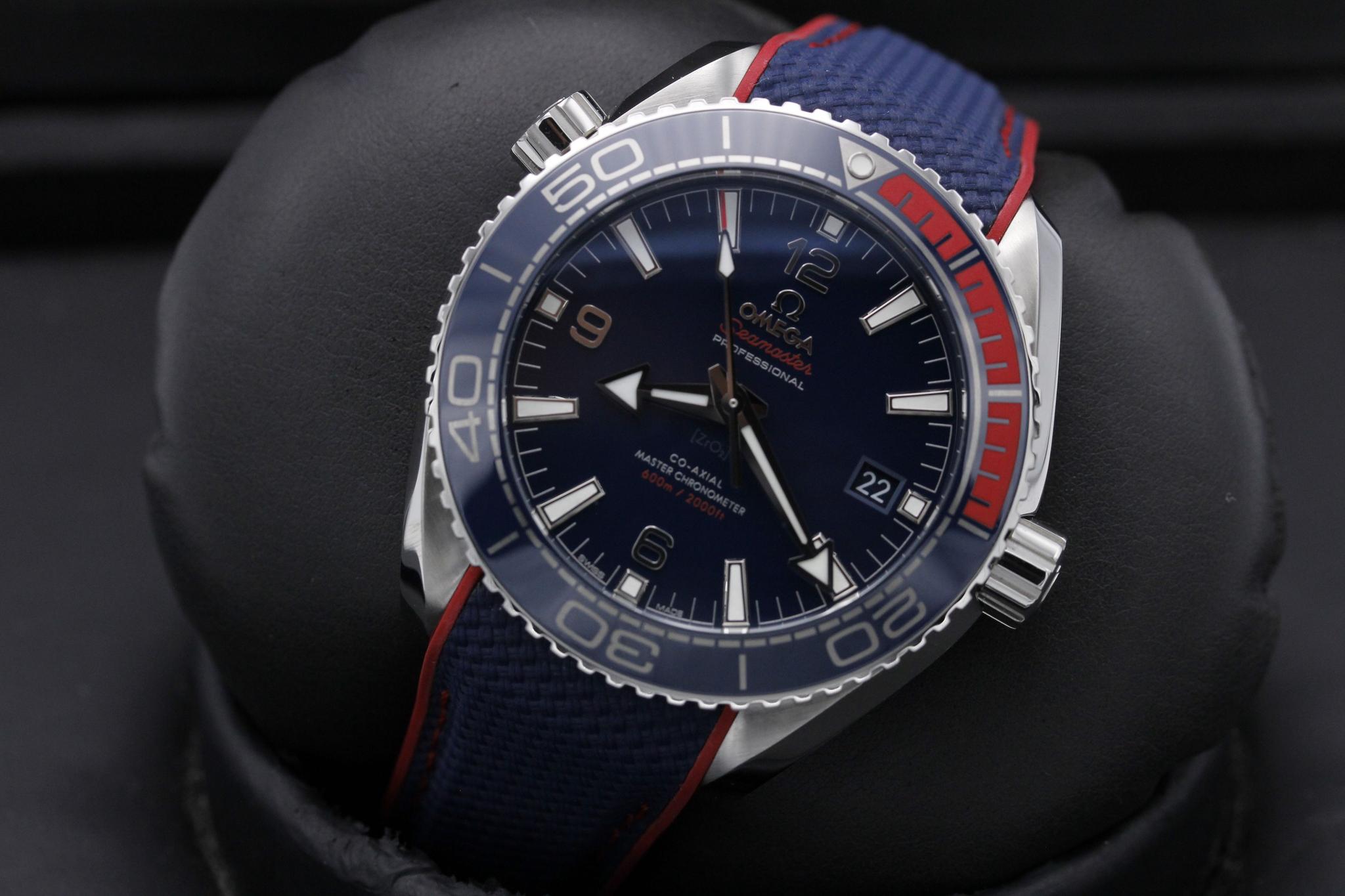 Watch Image 10