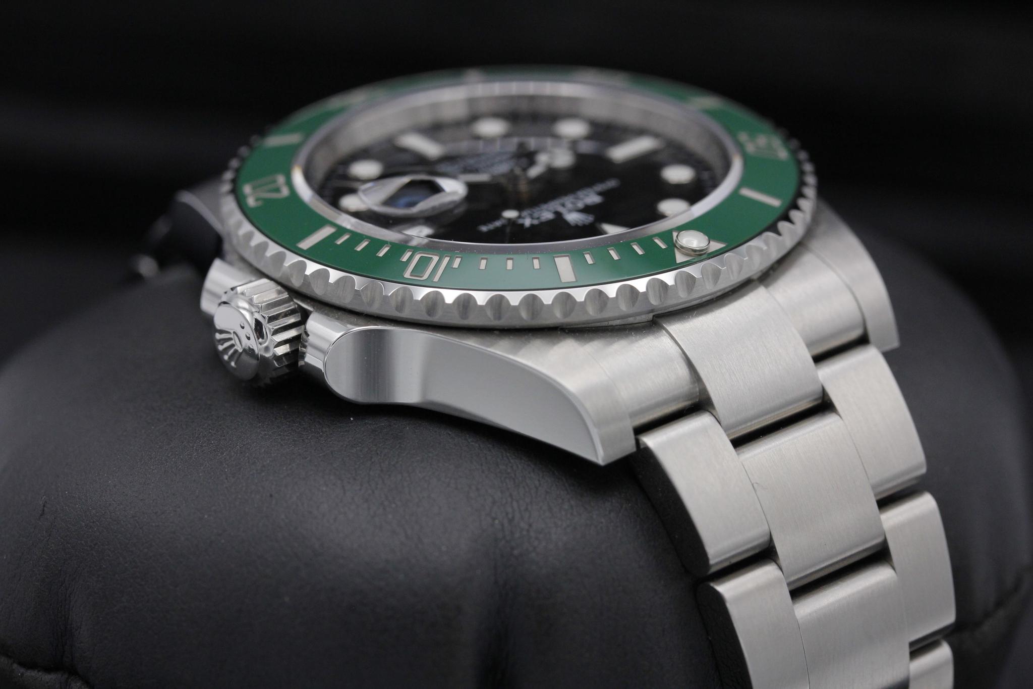 Watch Image 4