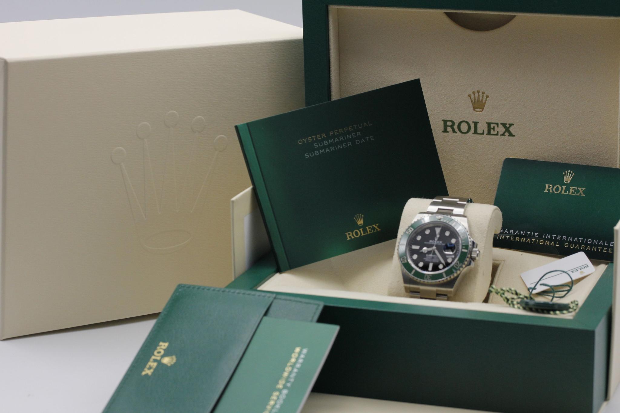Watch Image 11
