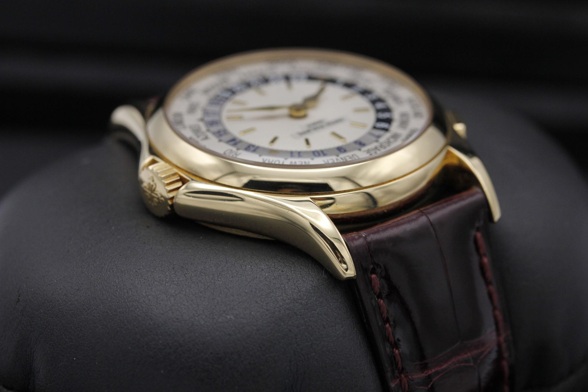 Watch Image 4