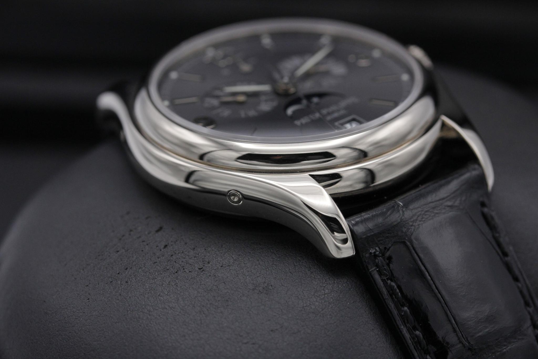 Watch Image 6