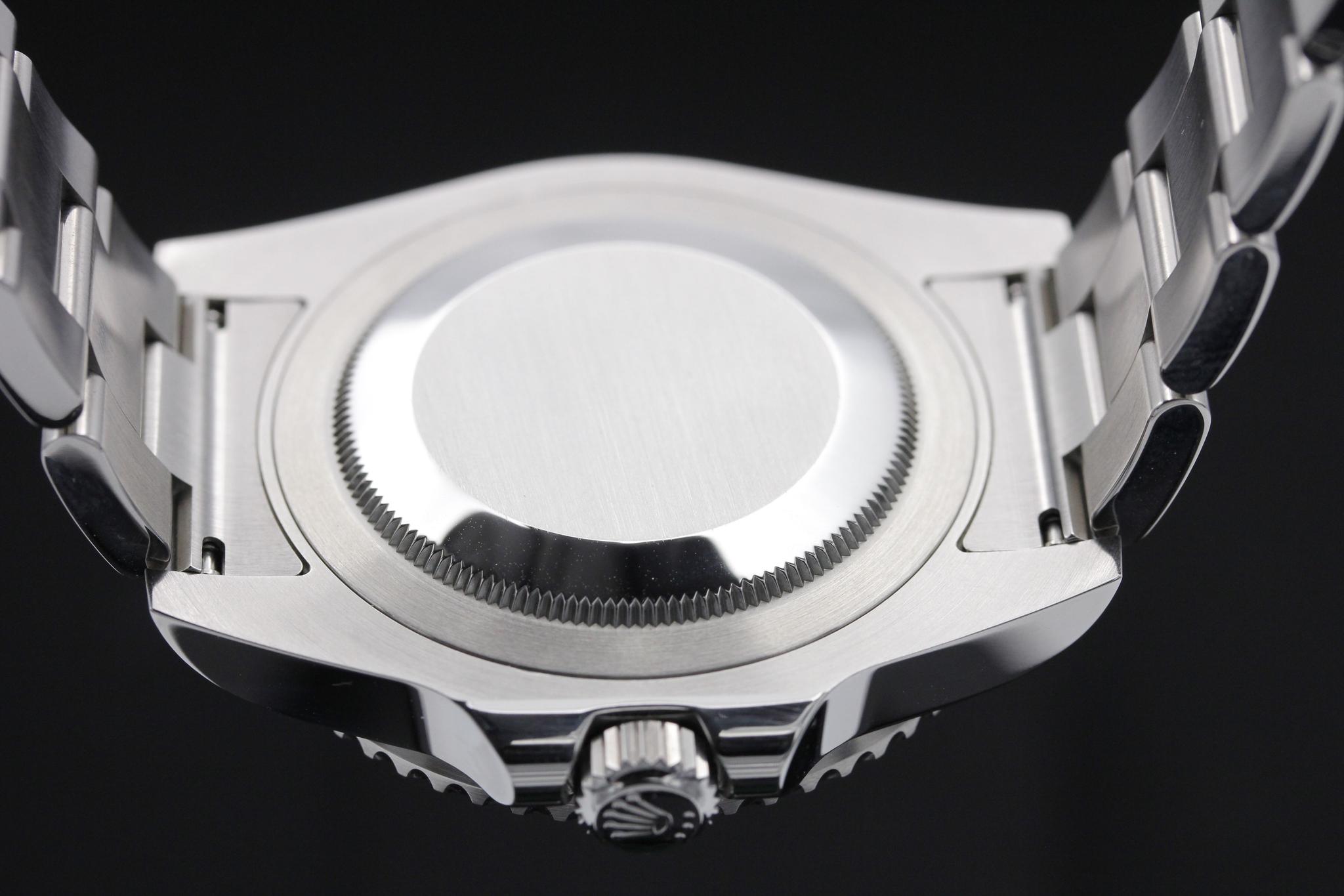 Watch Image 7