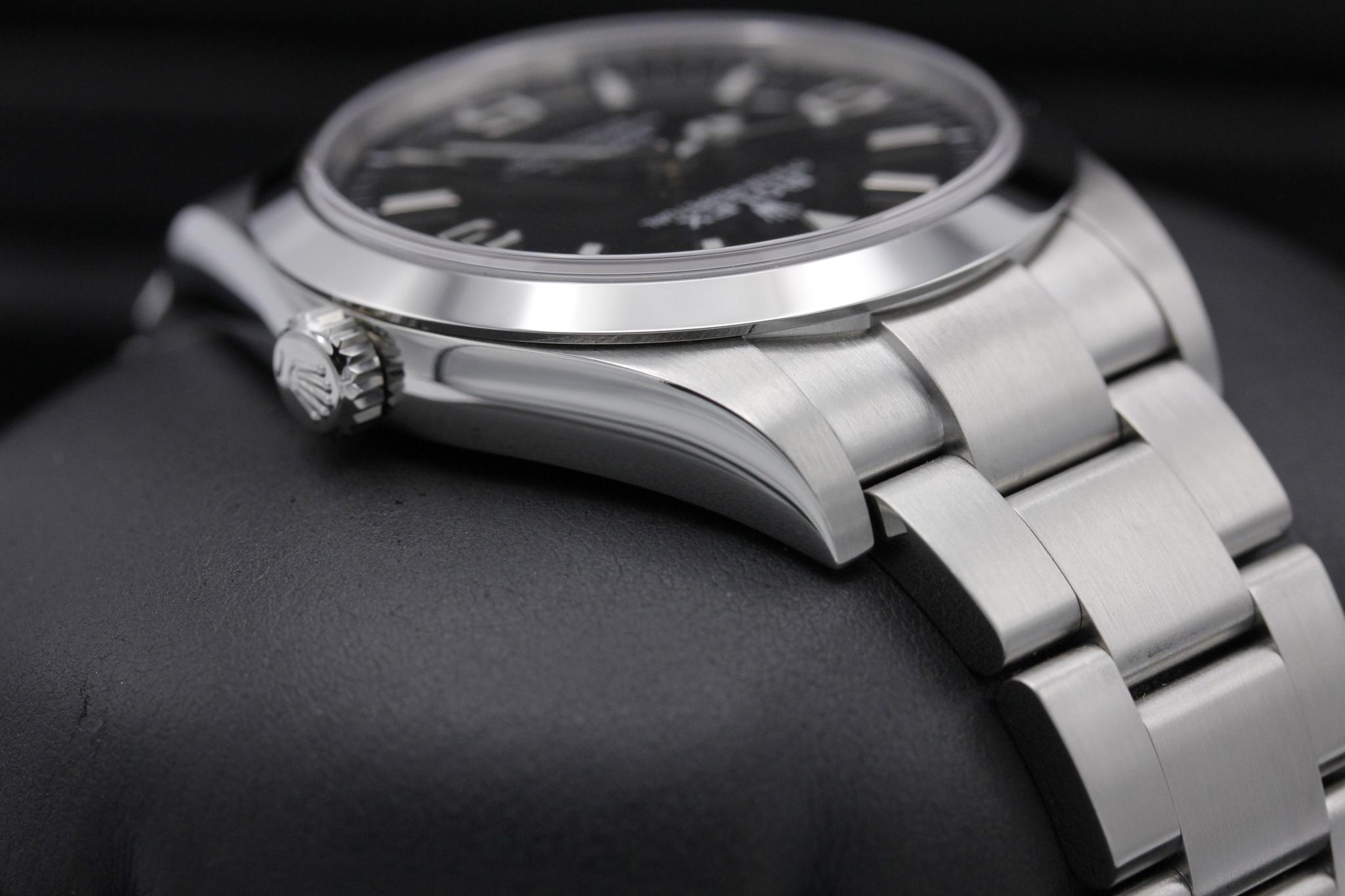 Watch Image 4