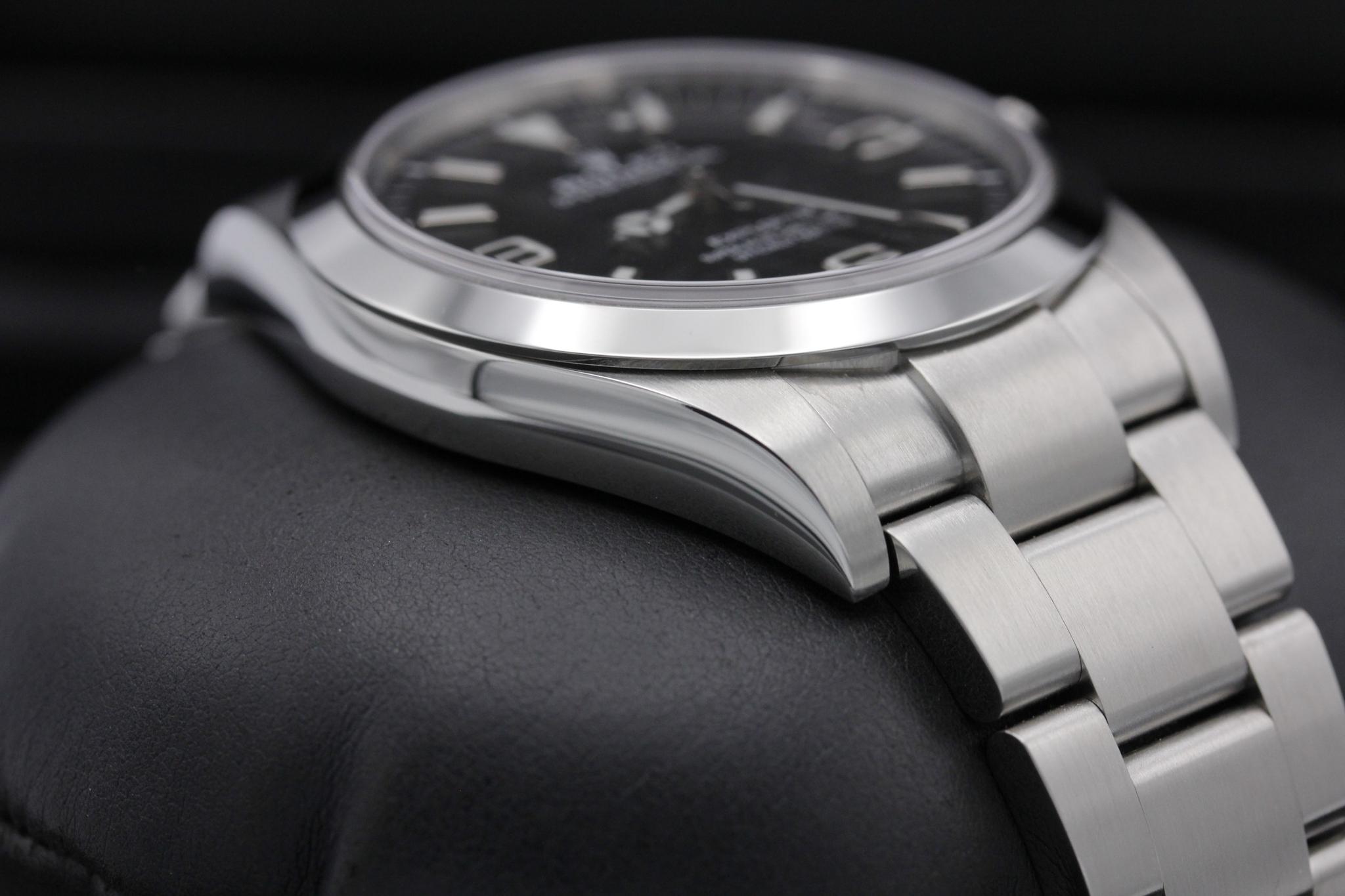 Watch Image 6