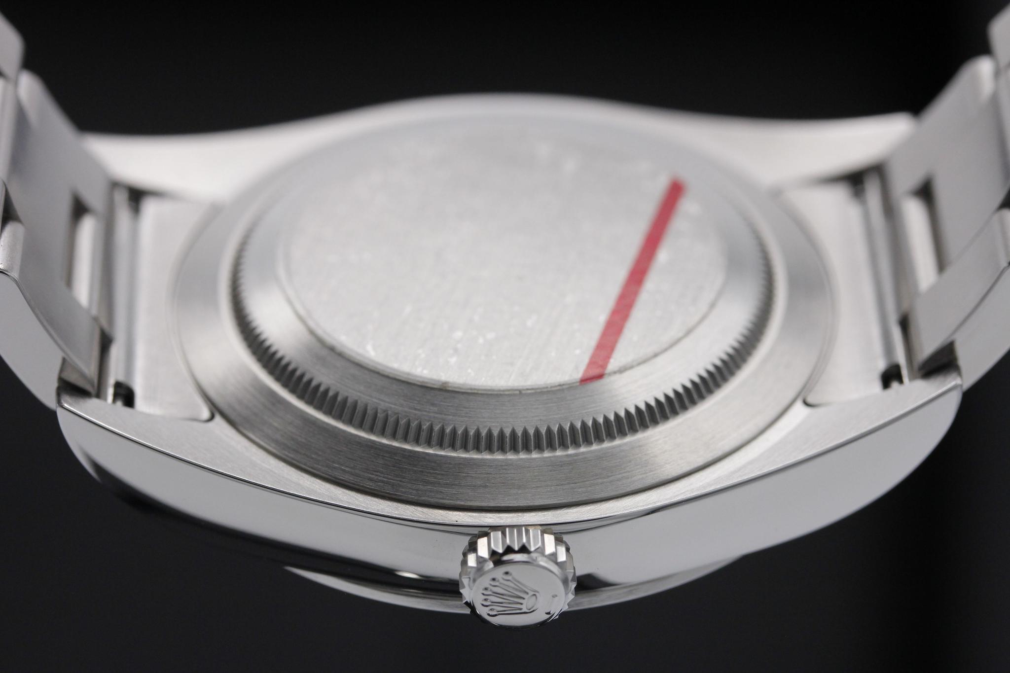 Watch Image 7