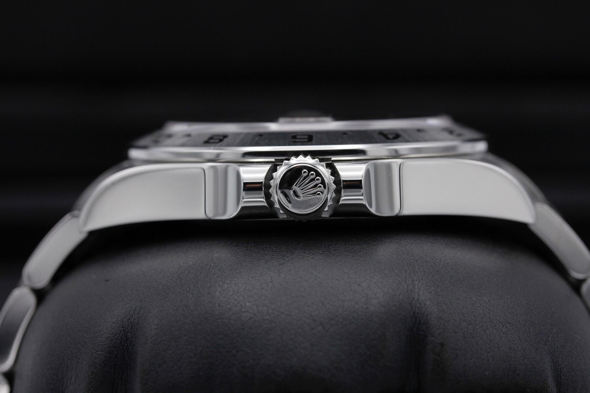 Watch Image 3
