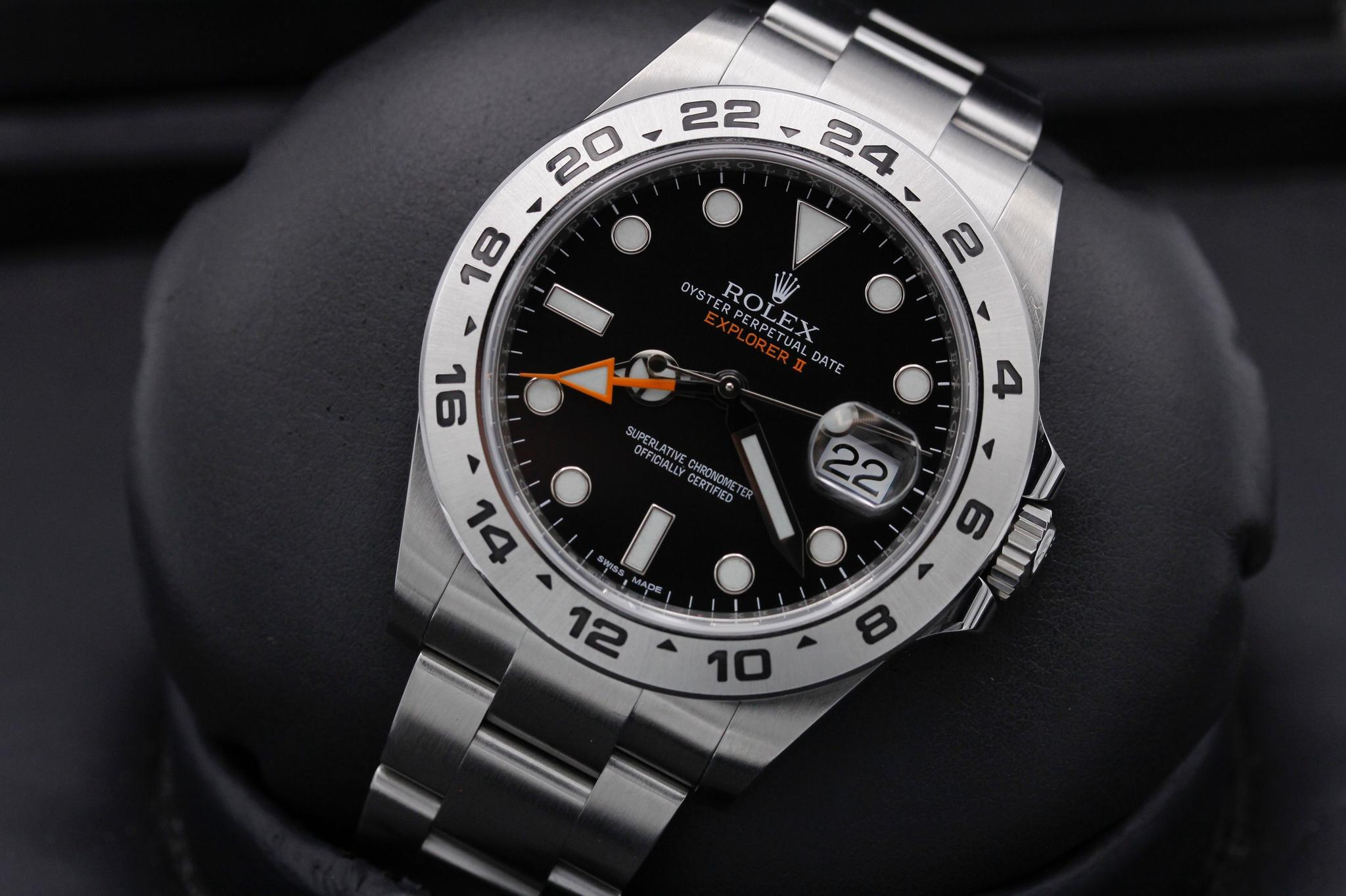 Watch Image 10