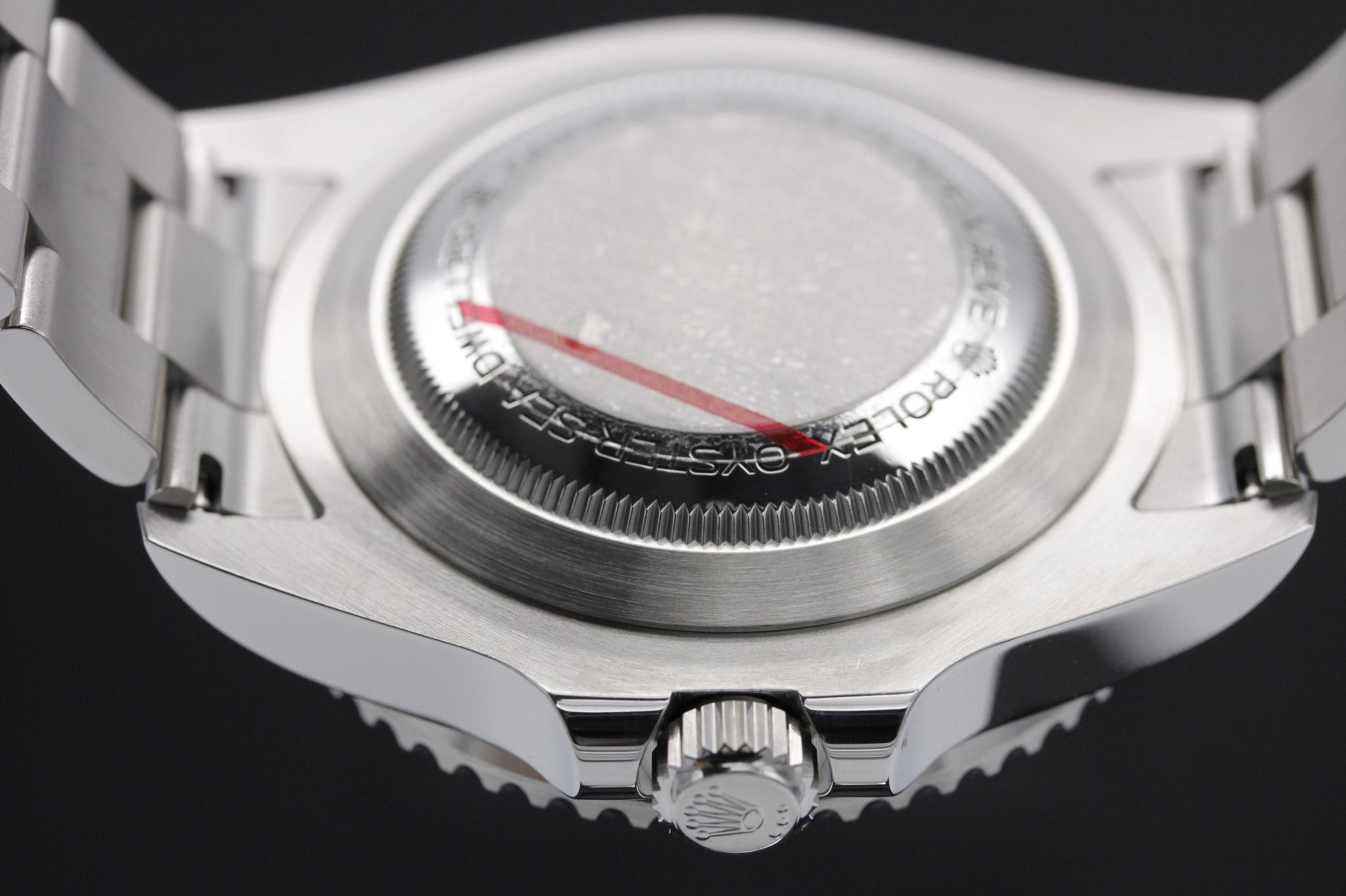 Watch Image 7