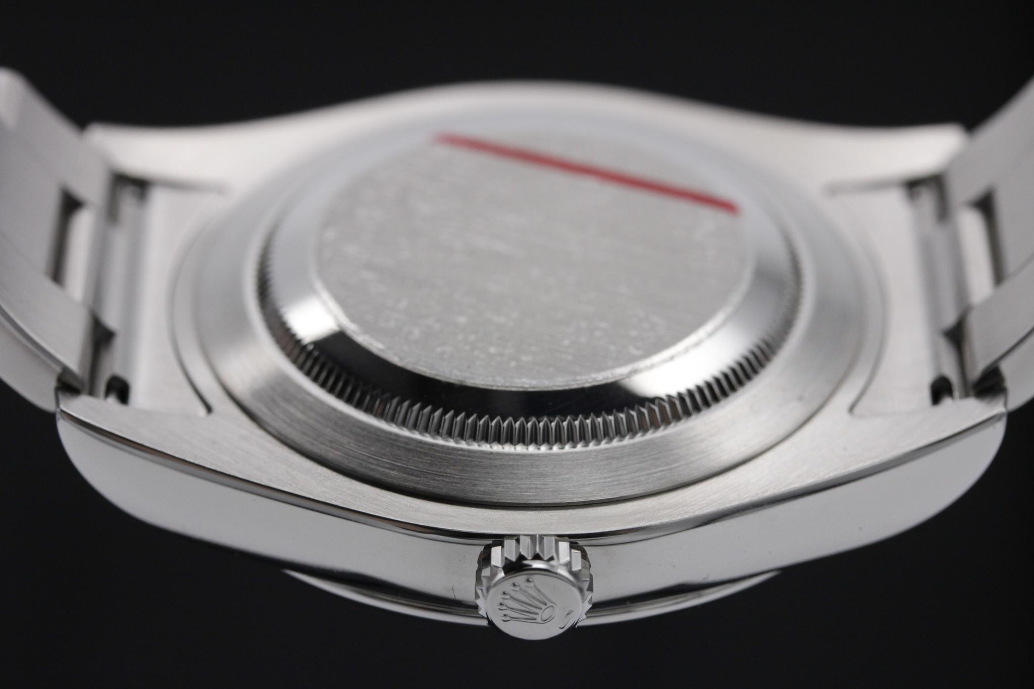 Watch Image 7