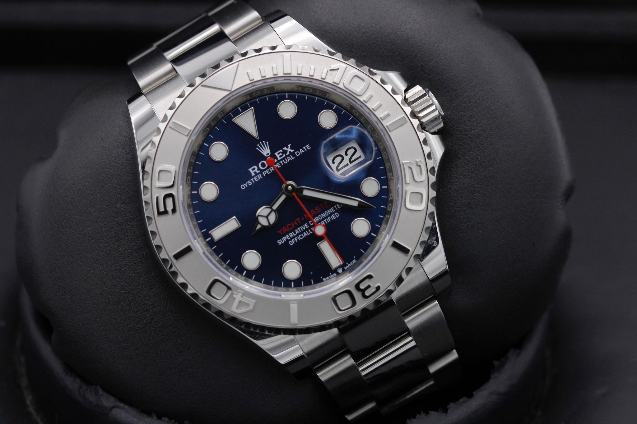Watch Image 9