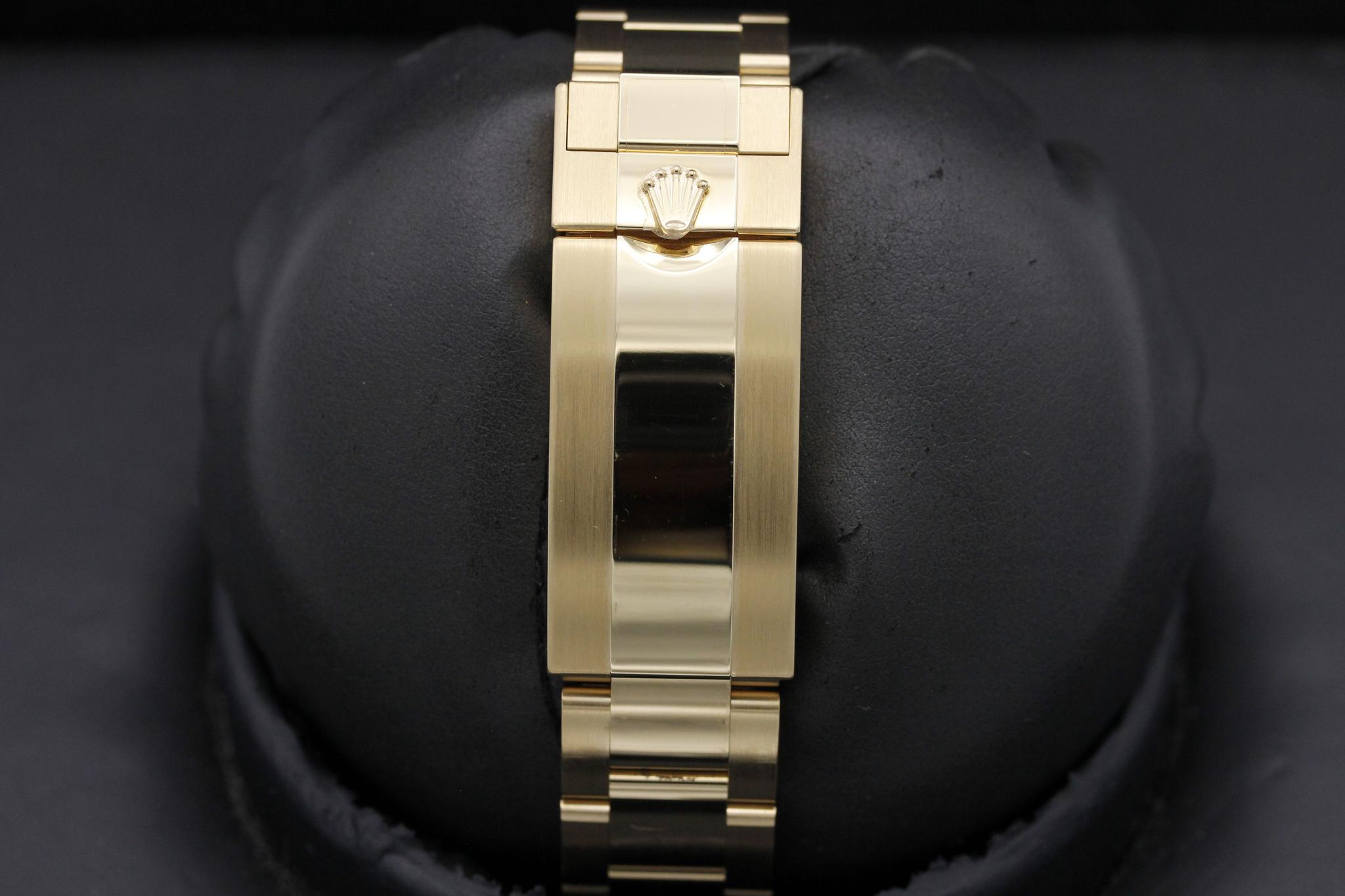 Watch Image 8