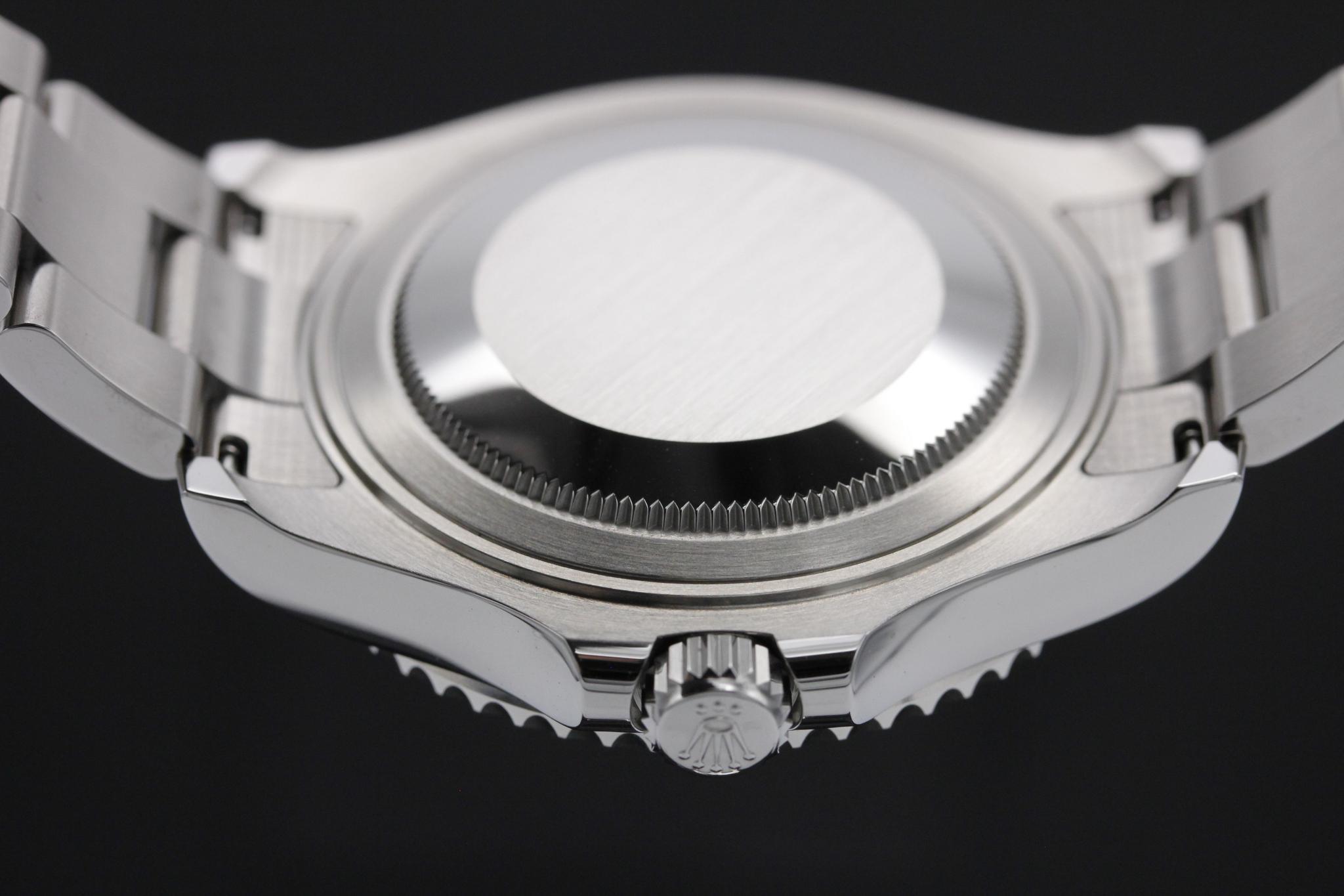 Watch Image 7