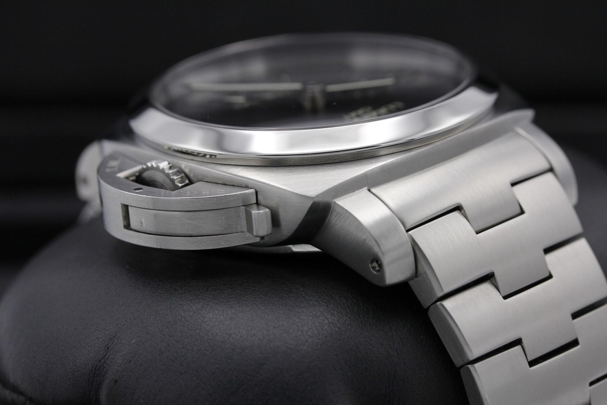Watch Image 4