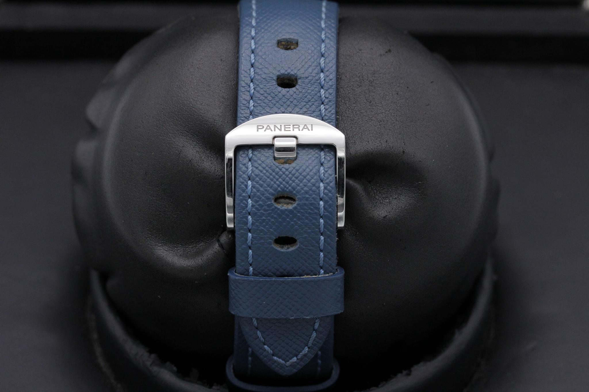 Watch Image 8
