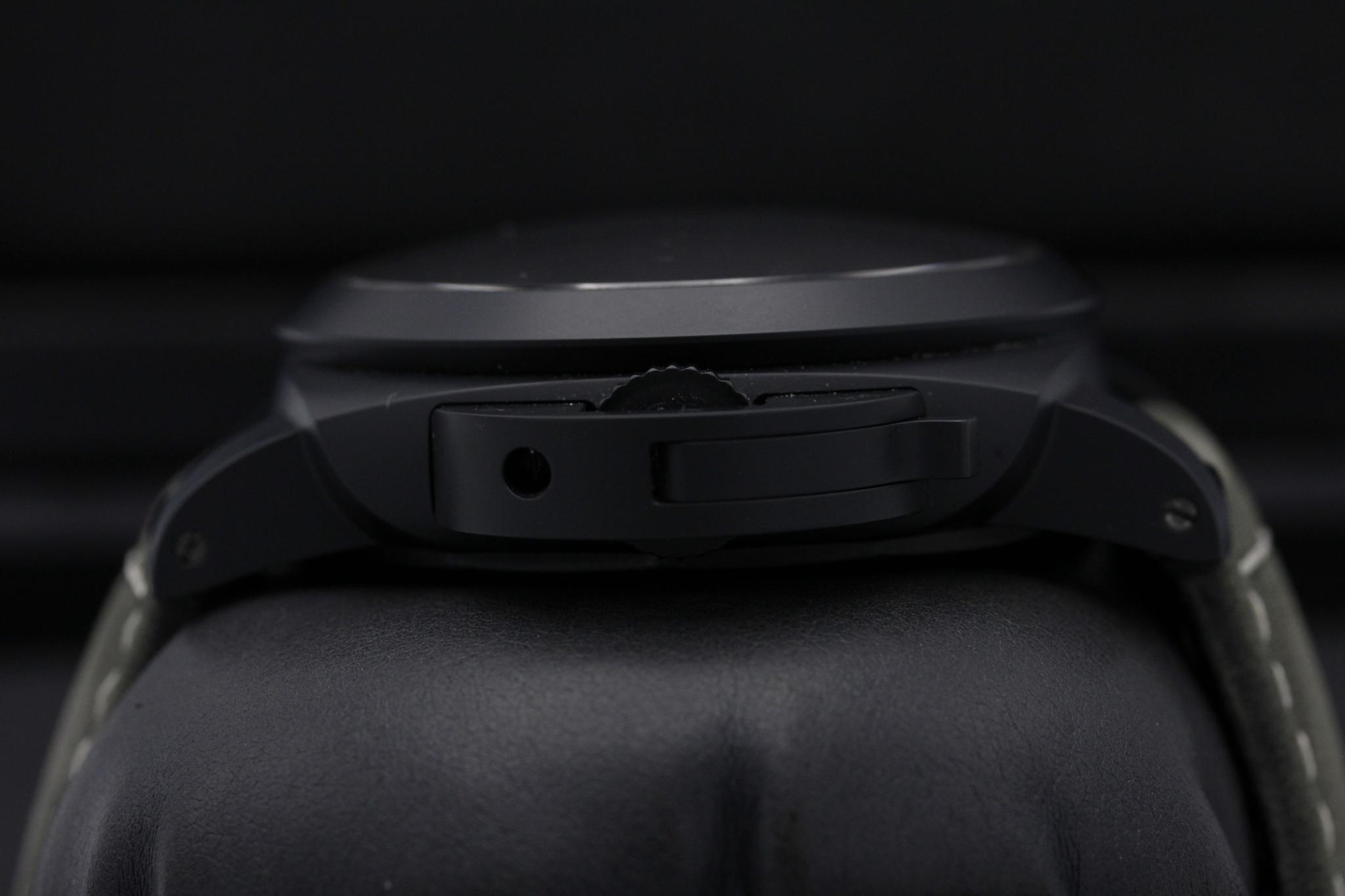 Watch Image 3