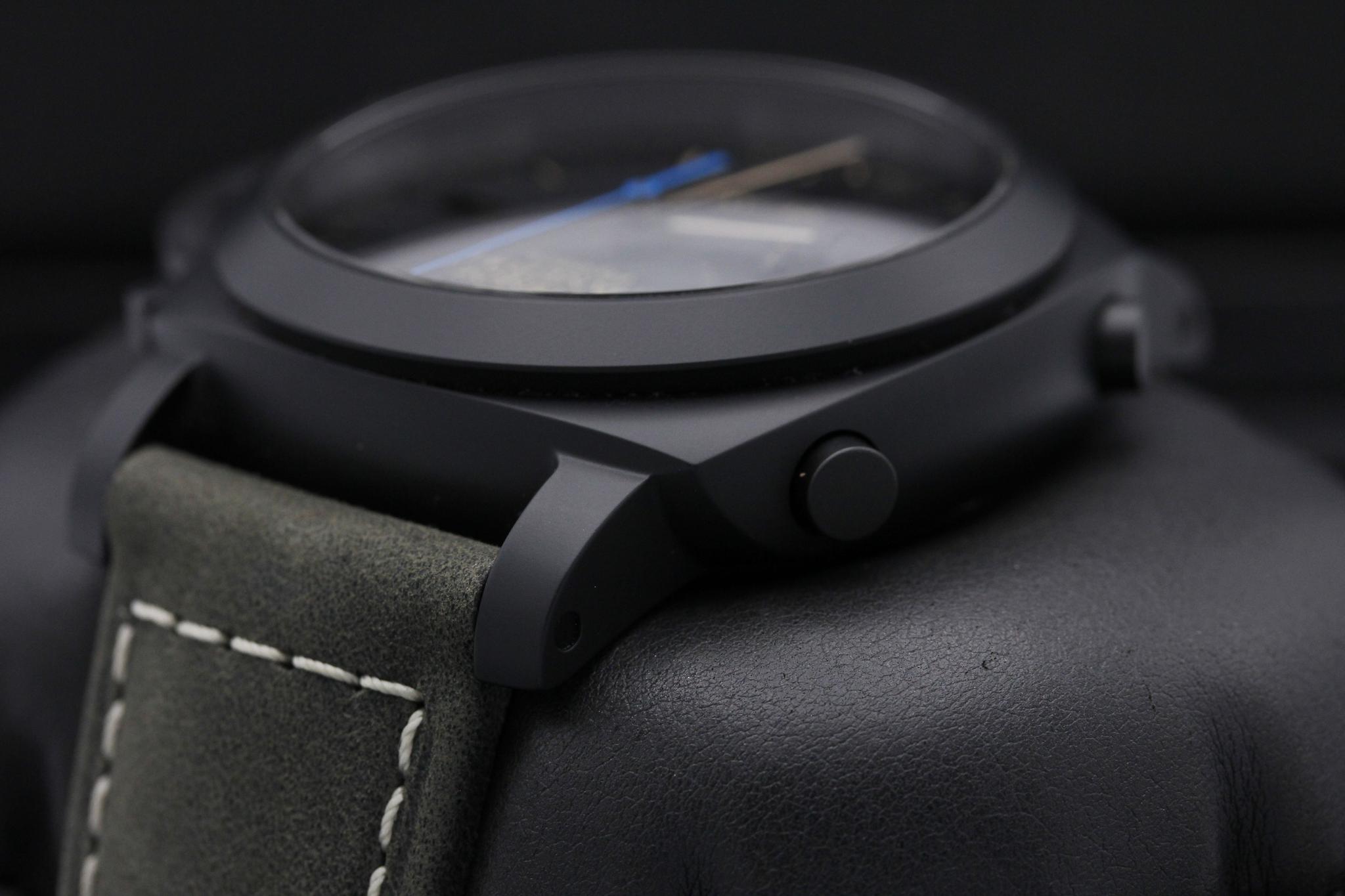 Watch Image 5