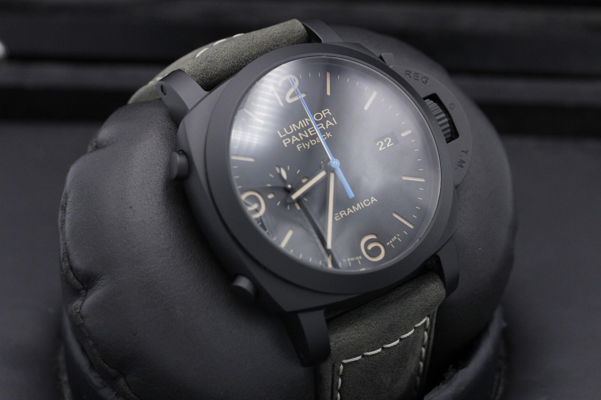 Watch Image 10