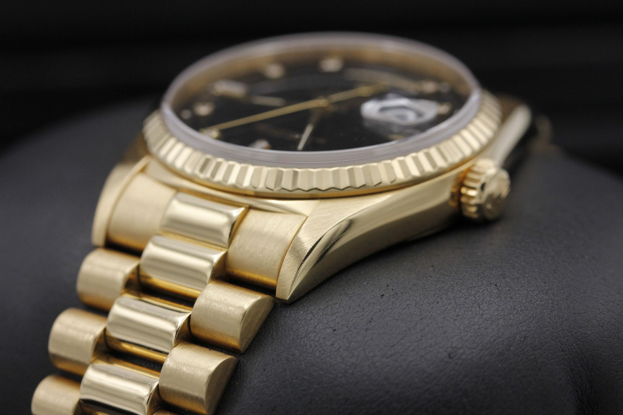 Watch Image 2