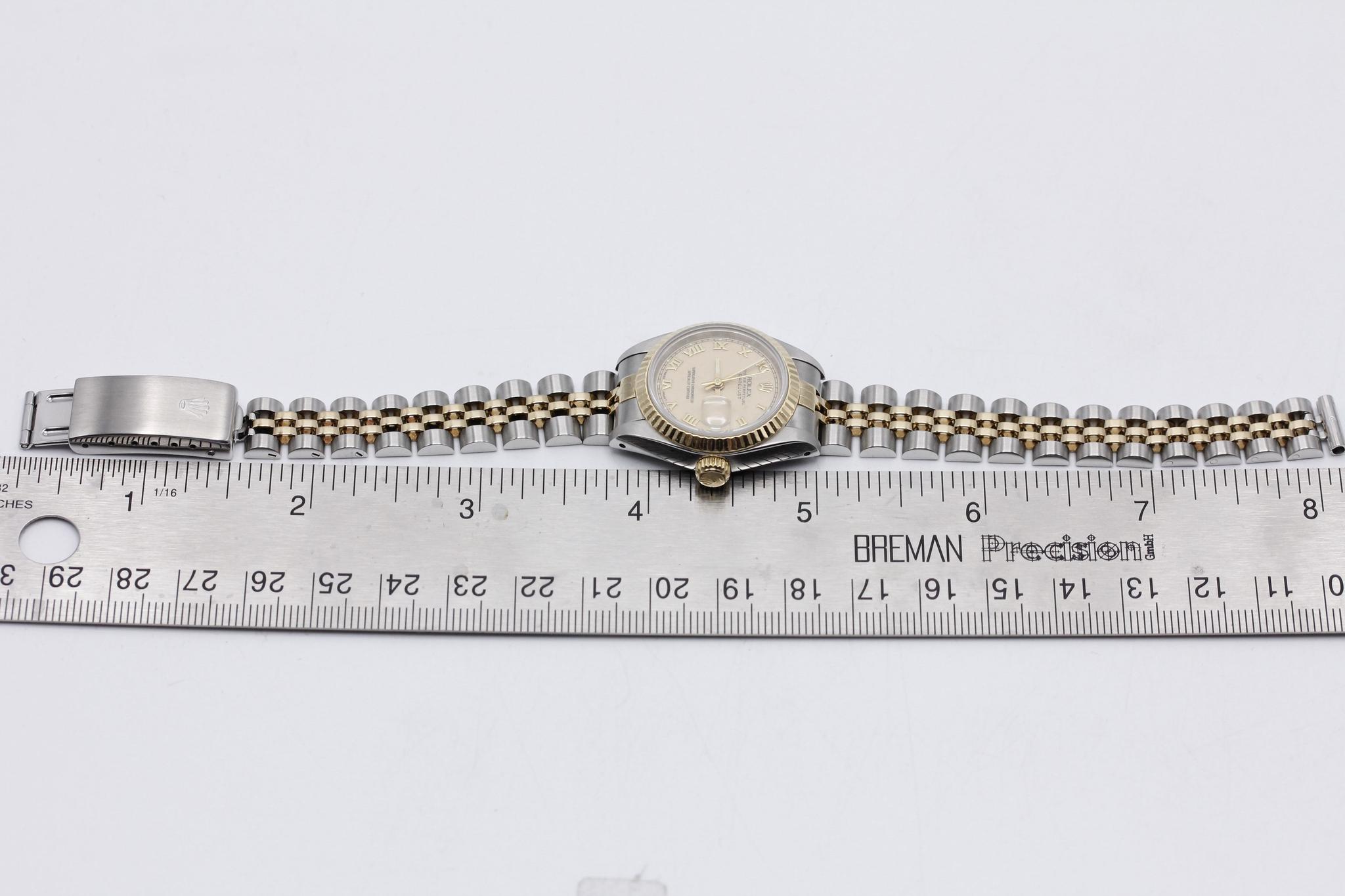 Watch Image 11