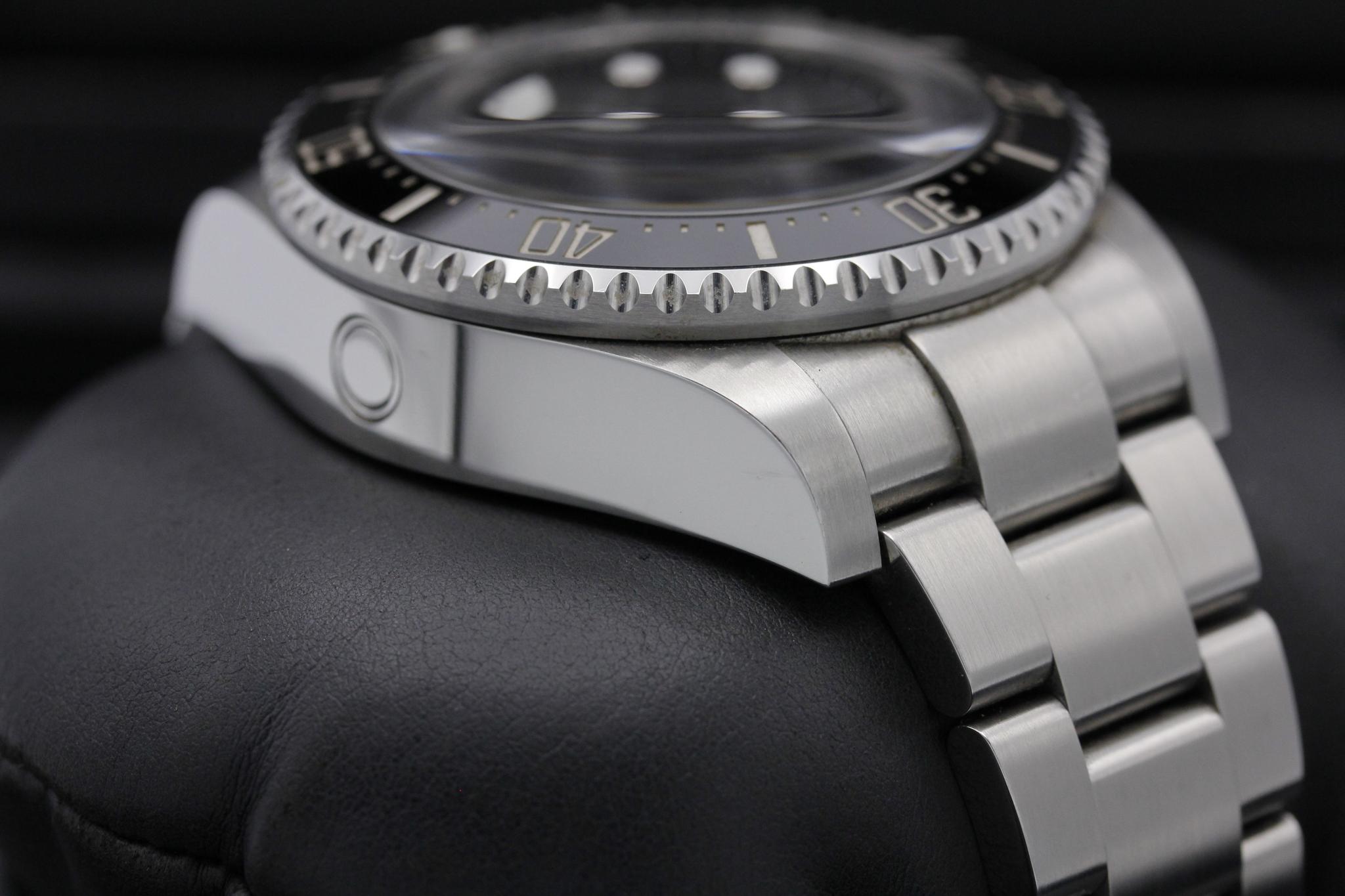 Watch Image 6