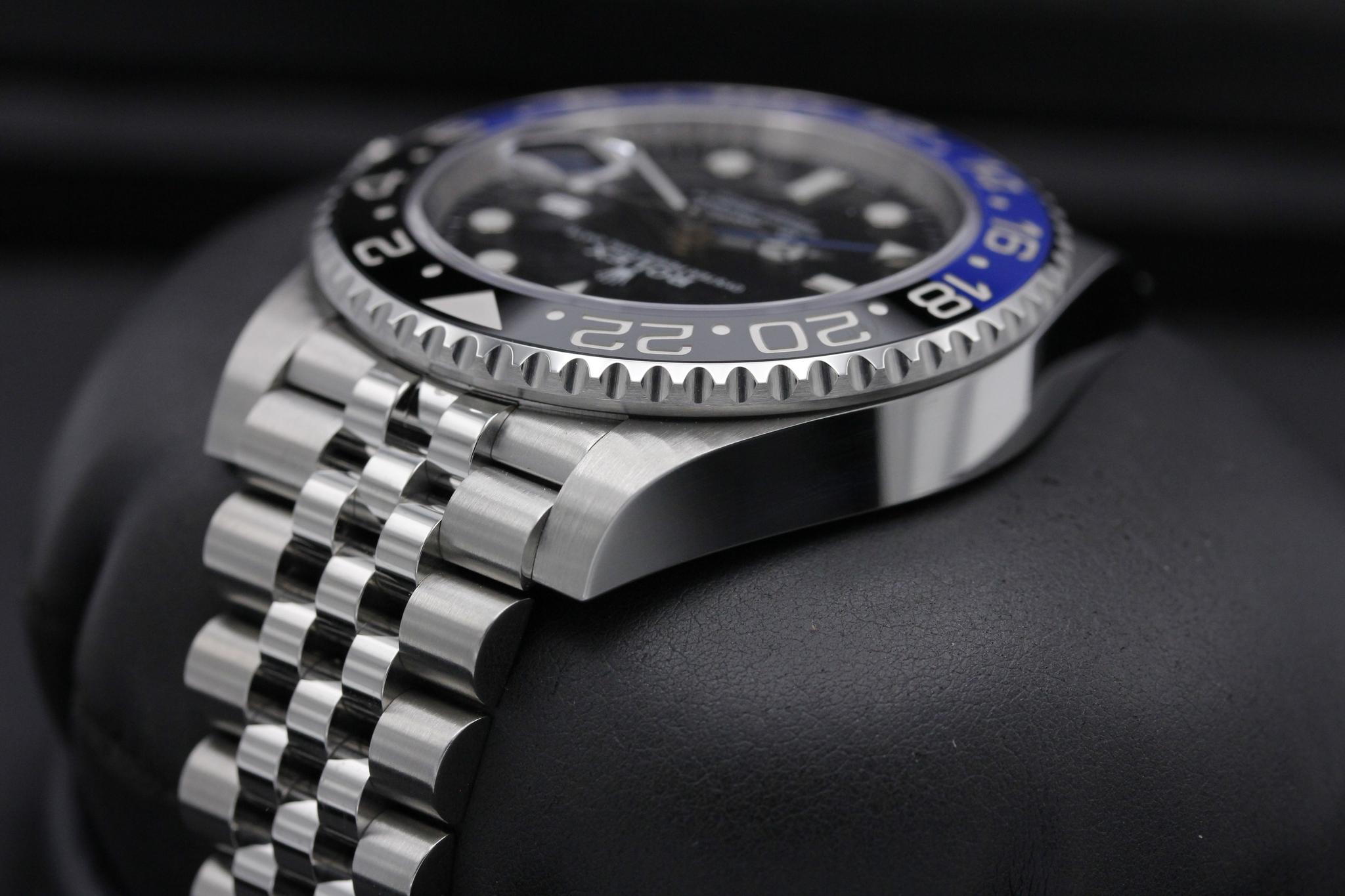 Watch Image 5