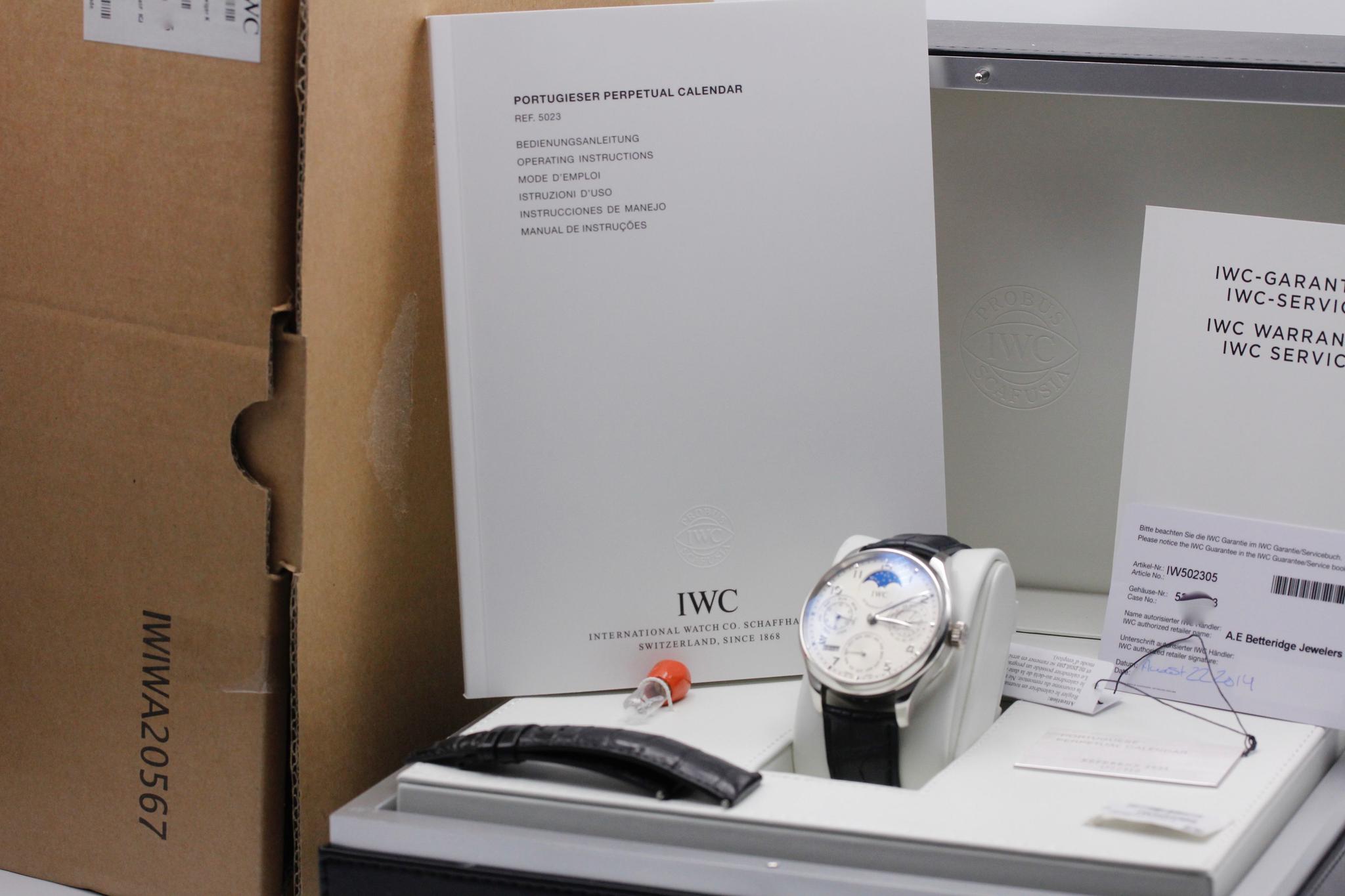 Watch Image 11