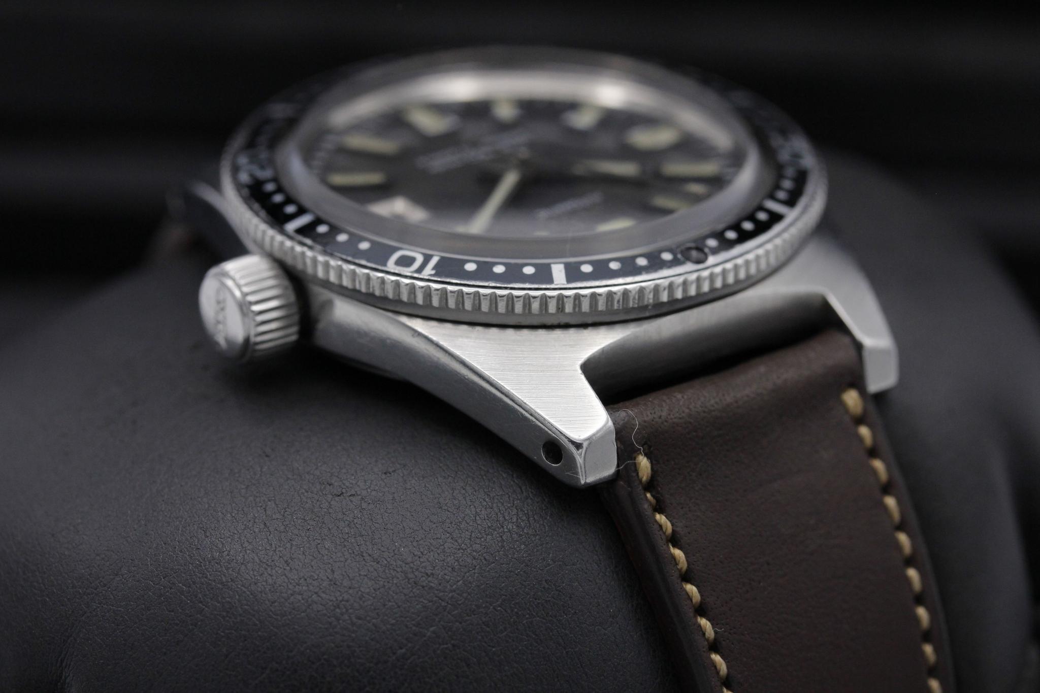 Watch Image 4