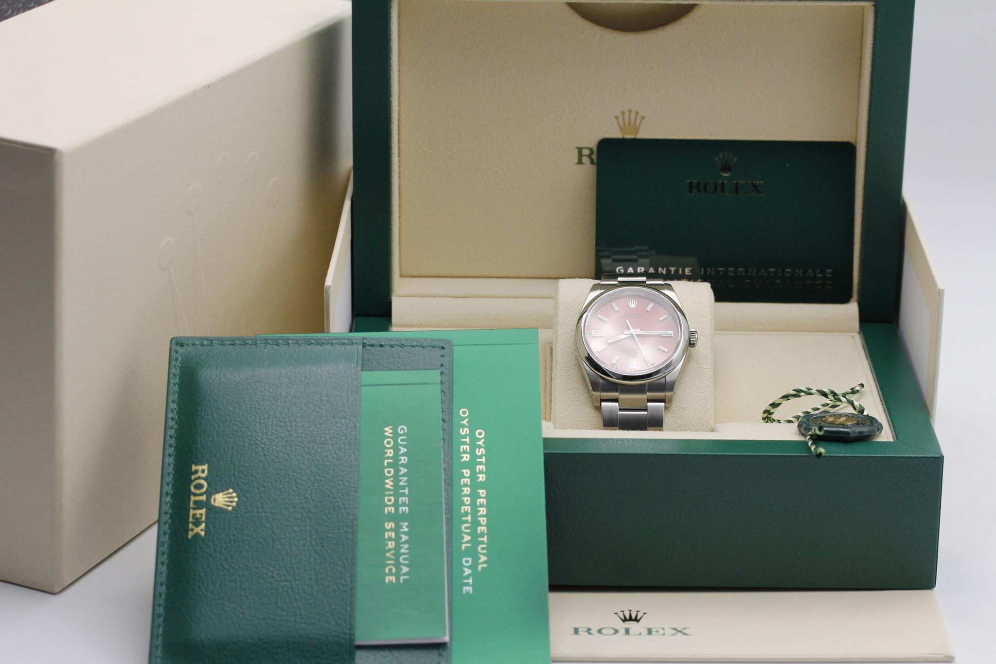Watch Image 11