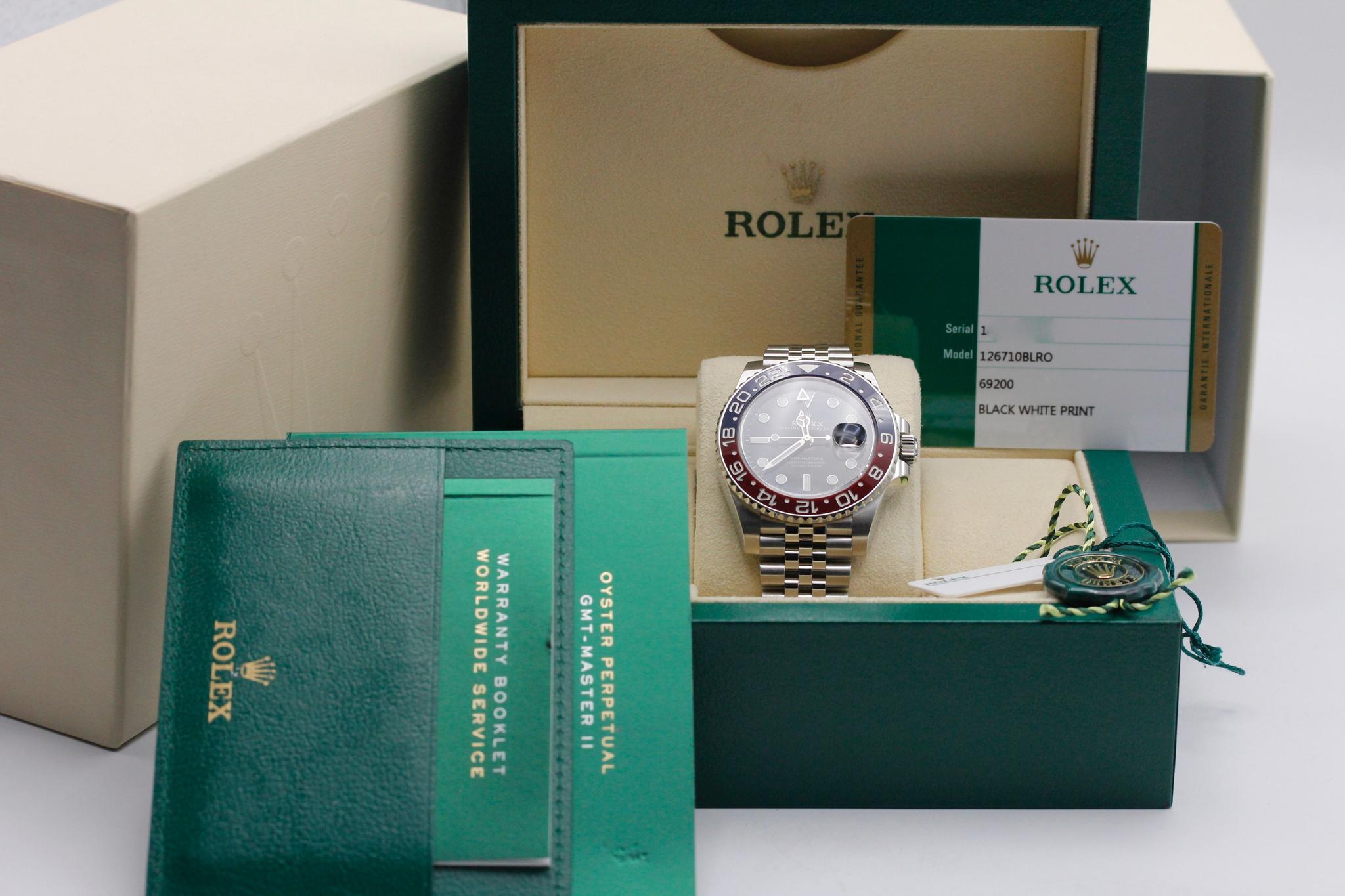 Watch Image 11