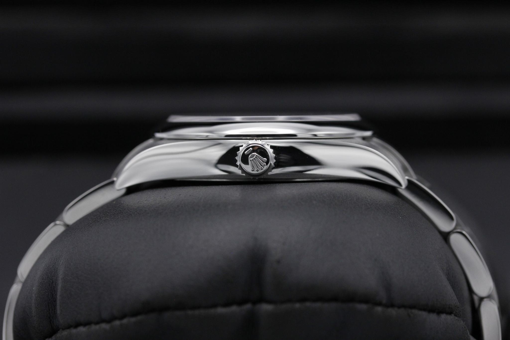 Watch Image 3