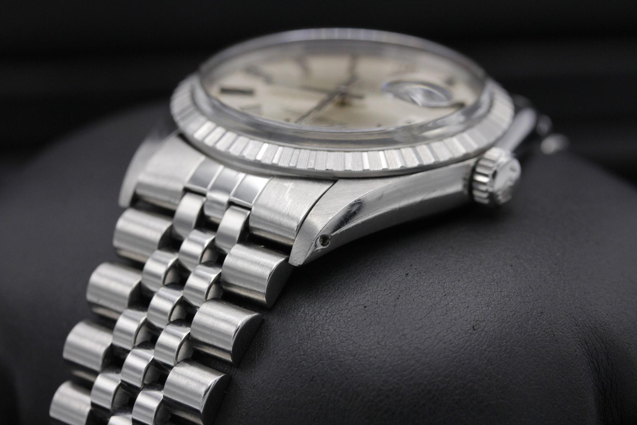 Watch Image 2