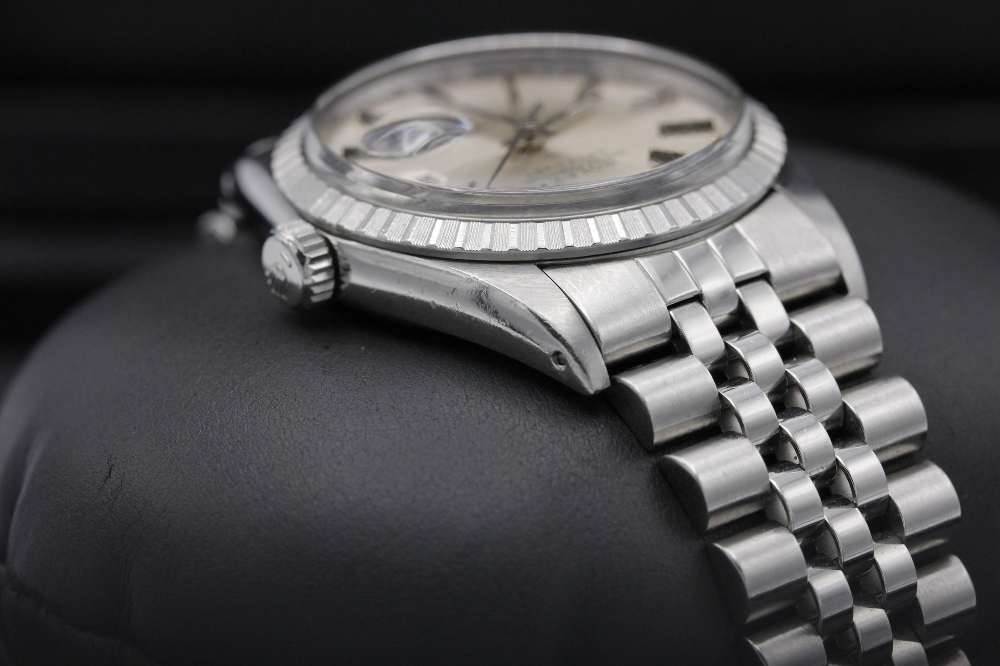 Watch Image 4