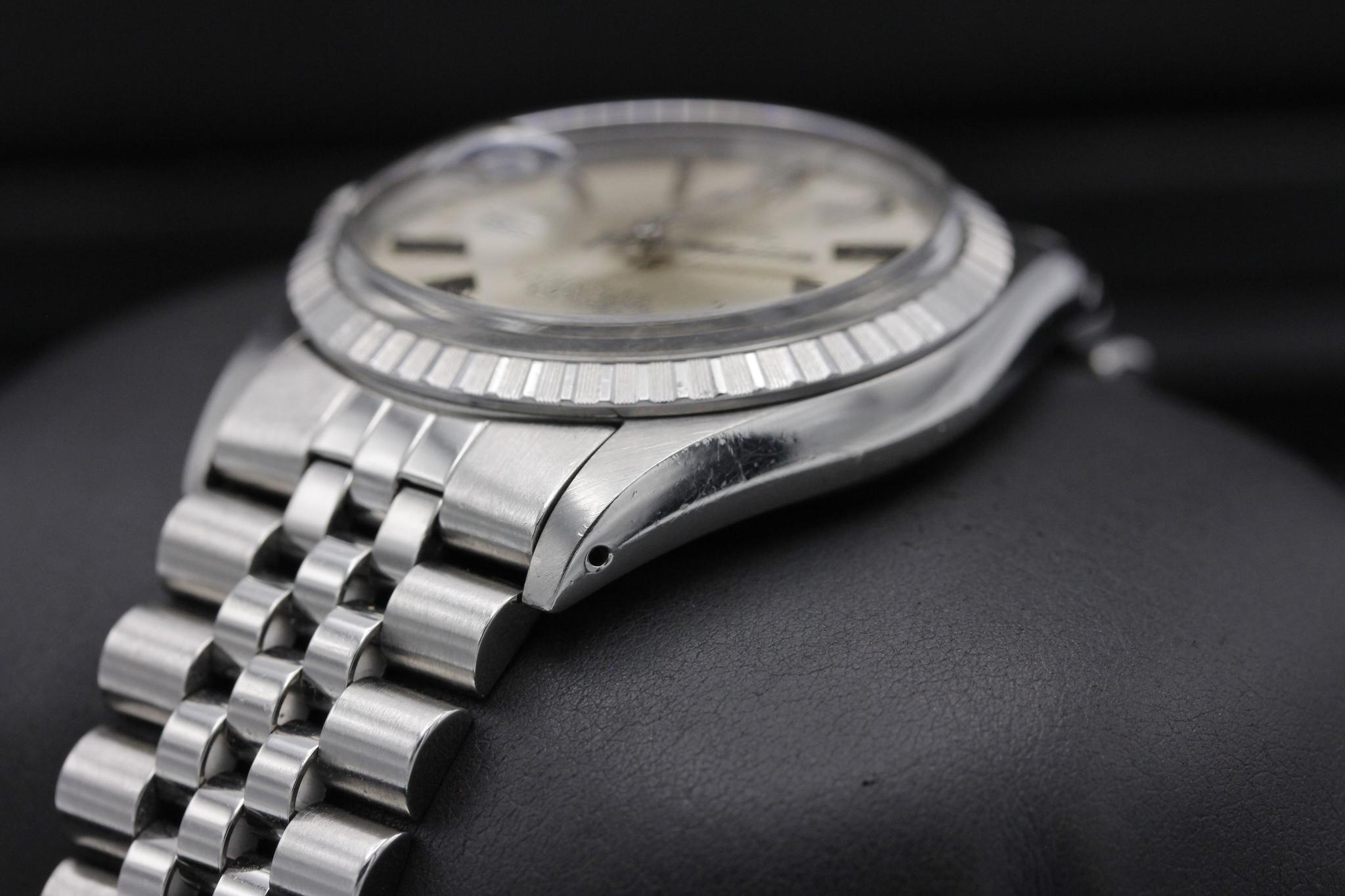 Watch Image 5