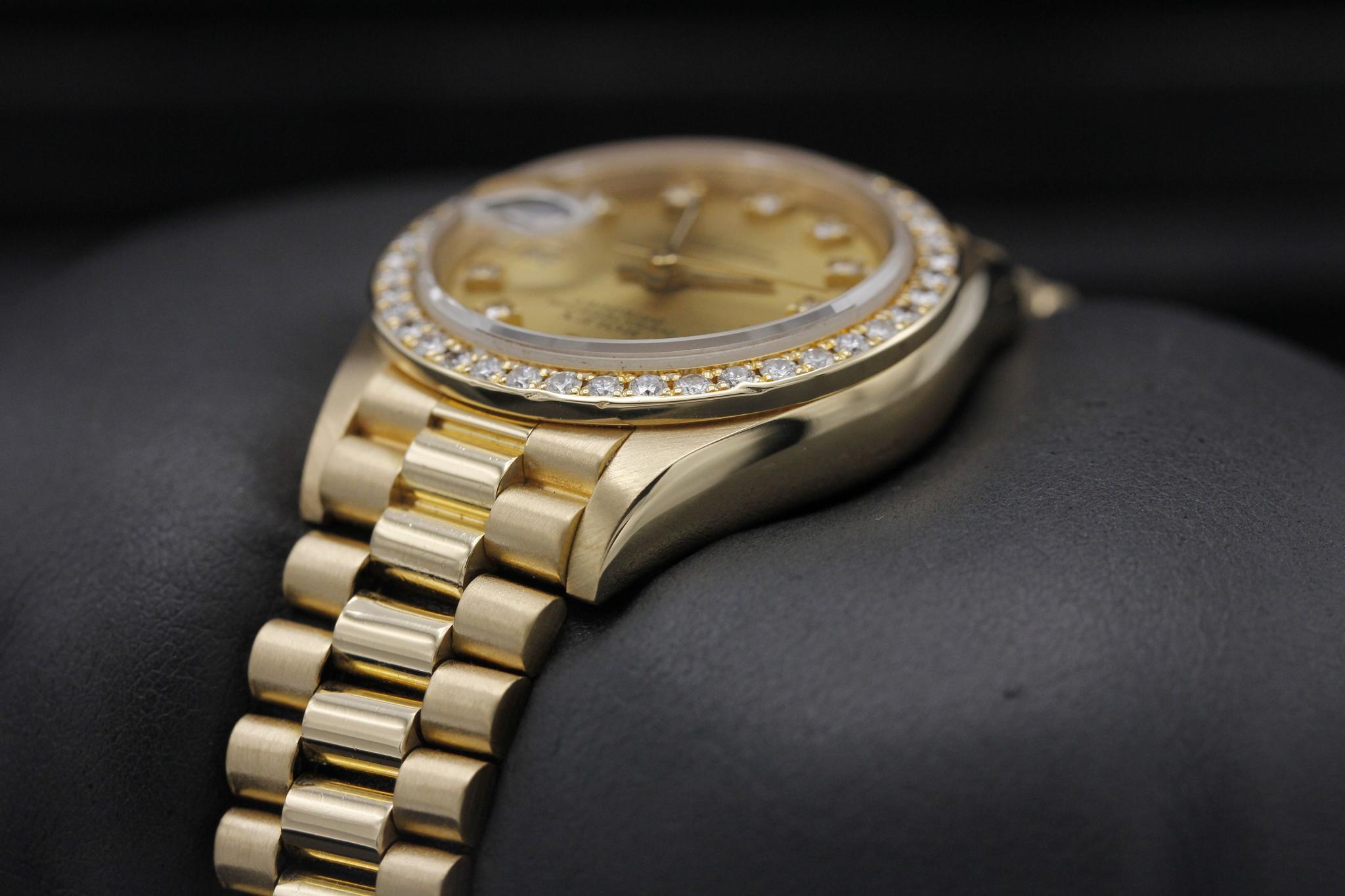 Watch Image 5