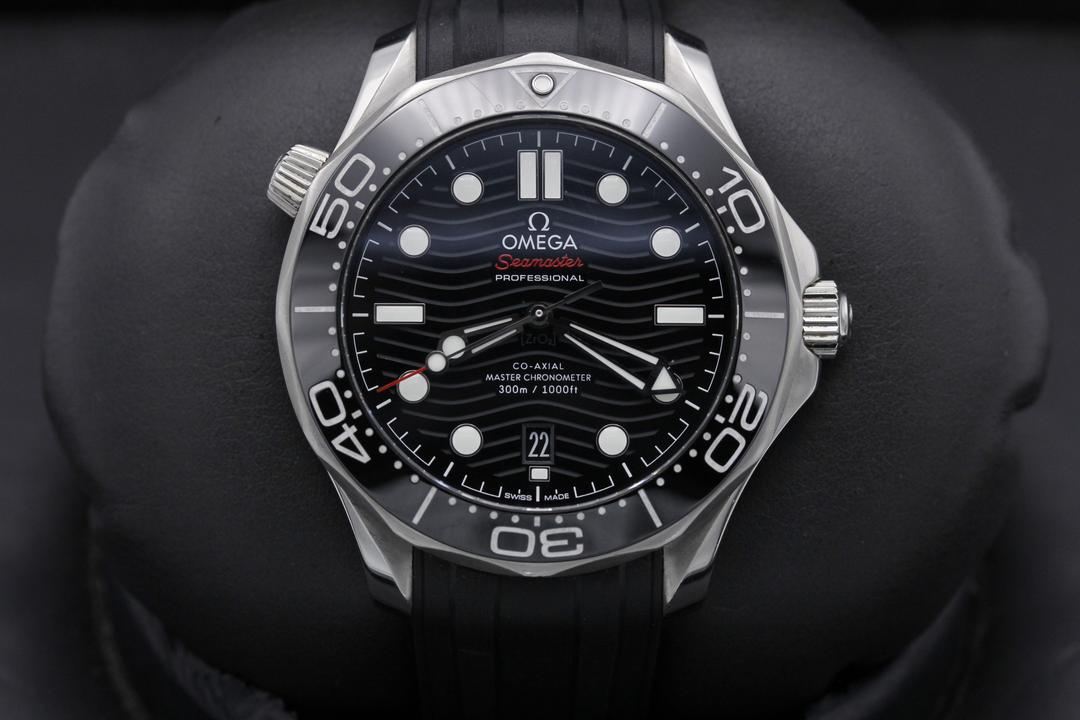 Omega Seamaster 300m 210.32.42.20.01.001