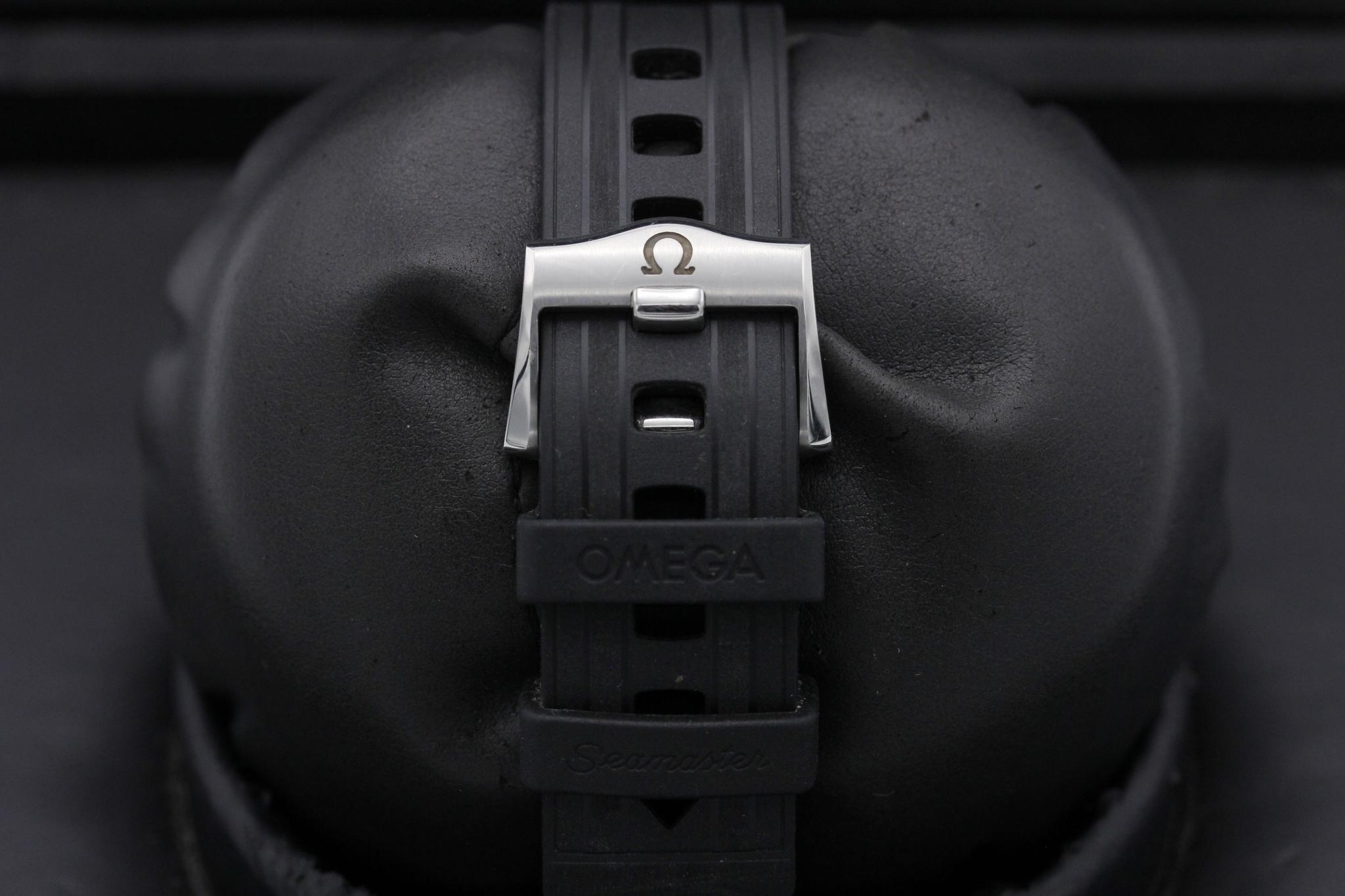 Watch Image 8
