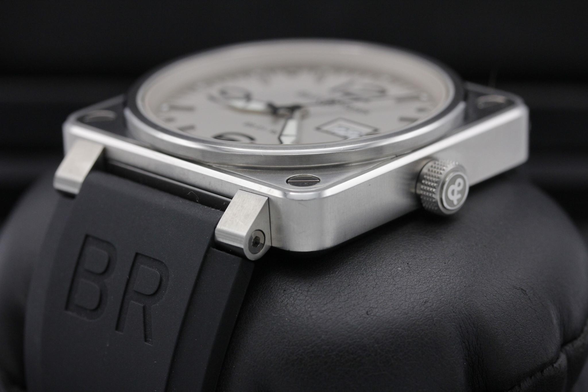Watch Image 2