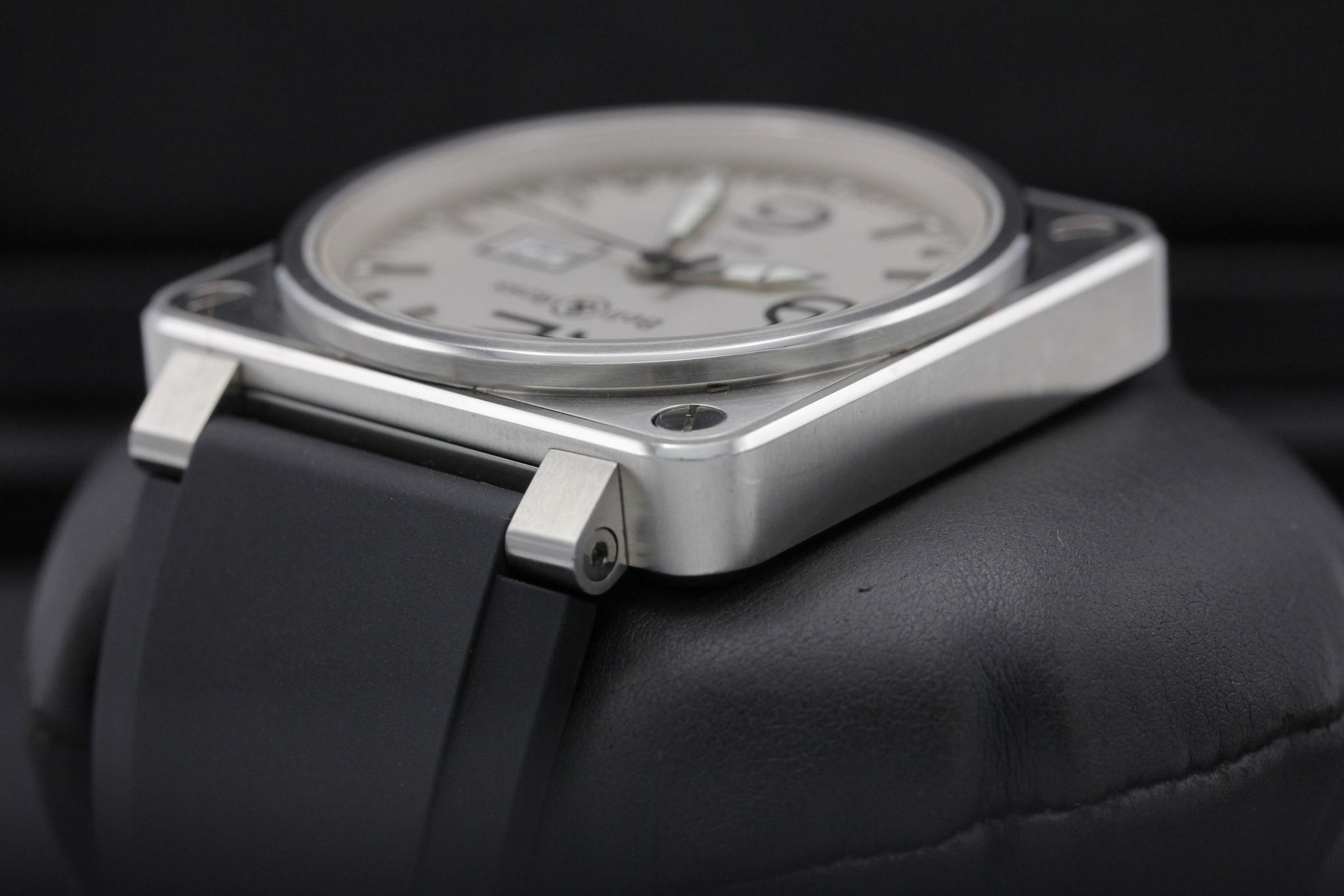 Watch Image 5
