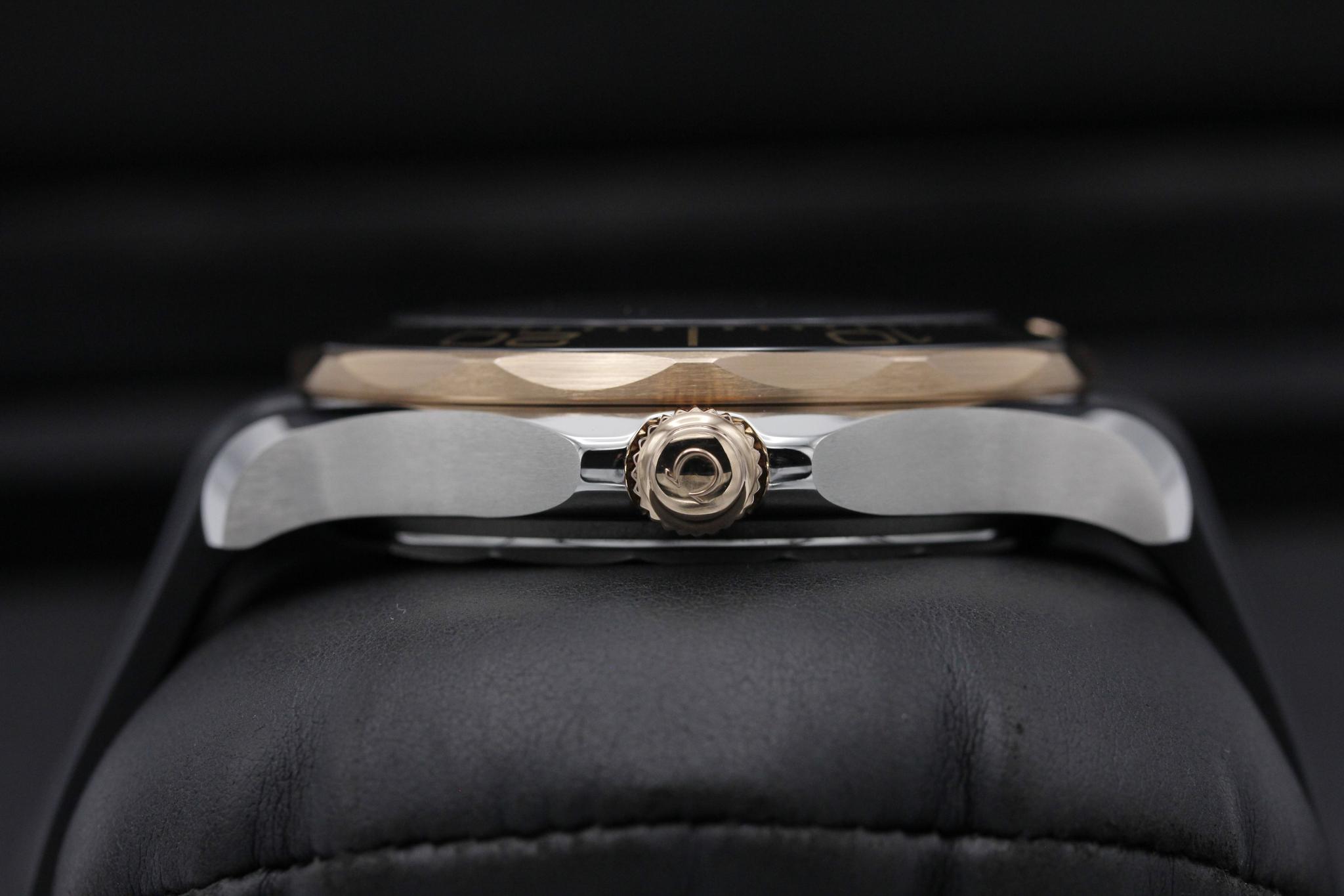 Watch Image 3