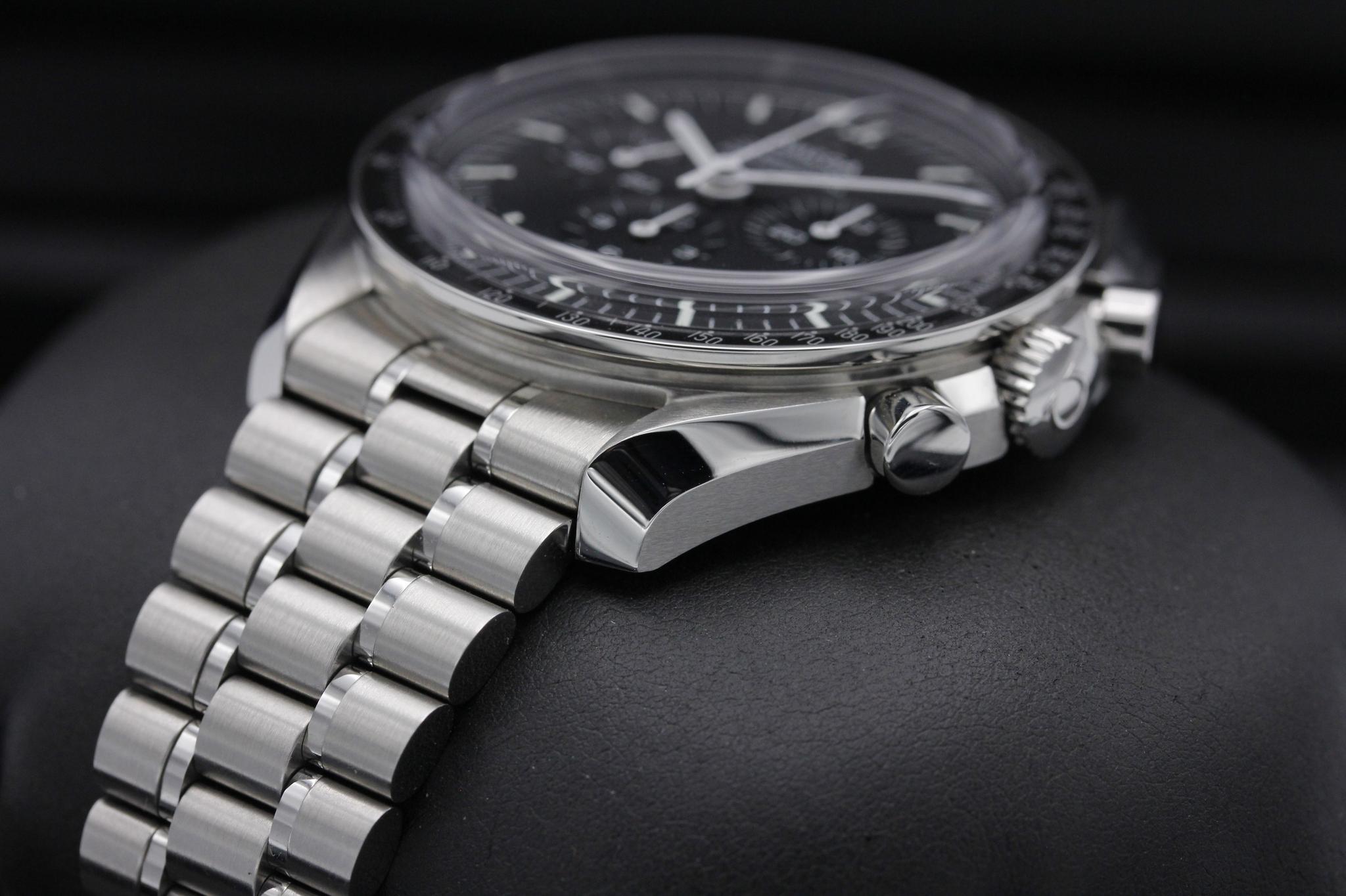 Watch Image 2