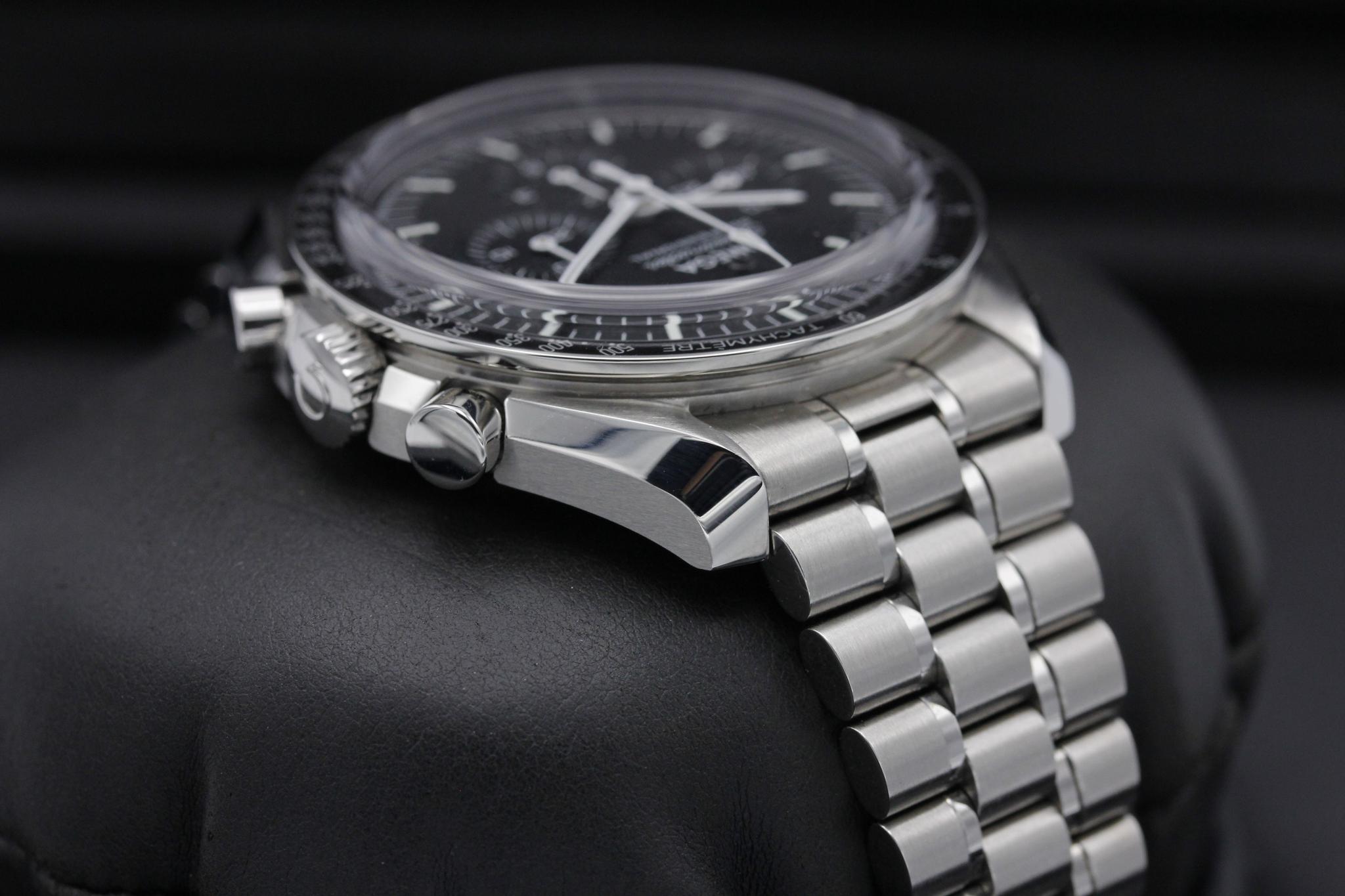 Watch Image 4