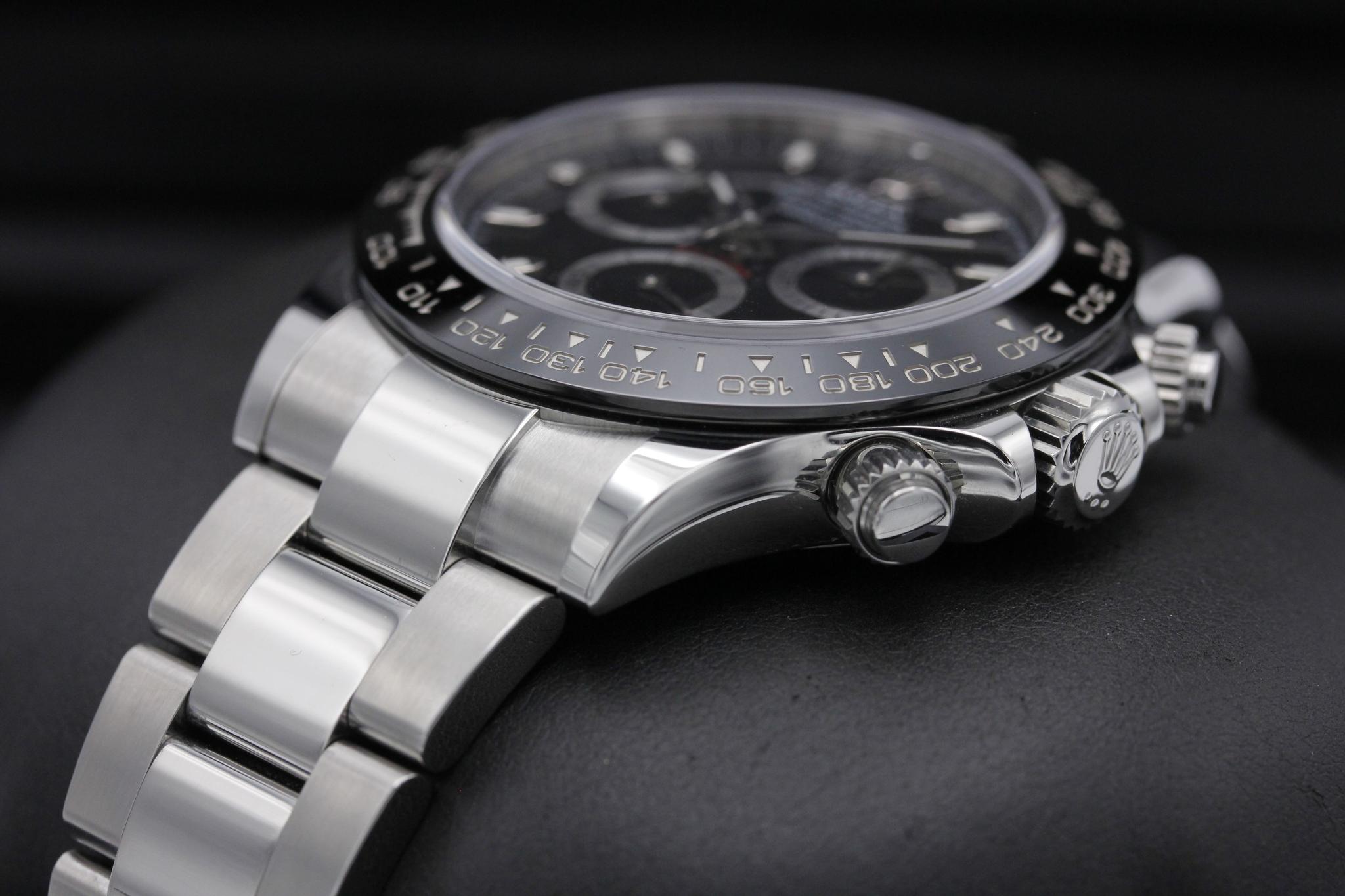 Watch Image 2