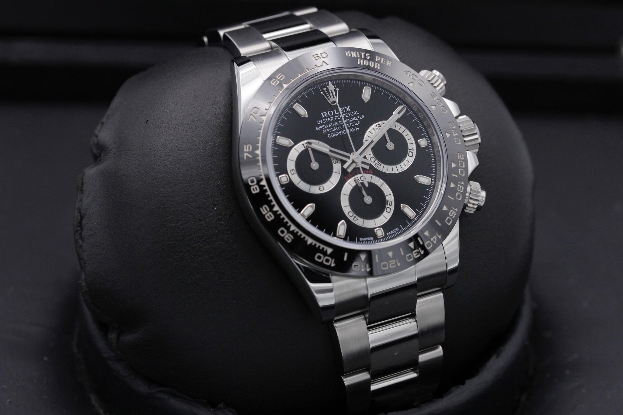 Watch Image 10