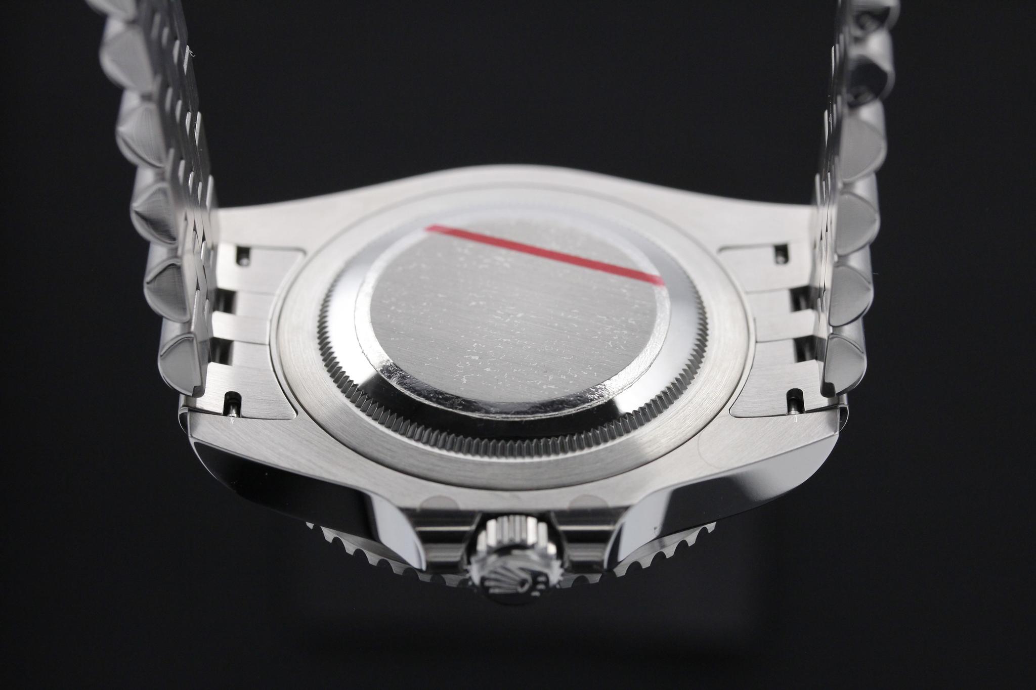 Watch Image 7